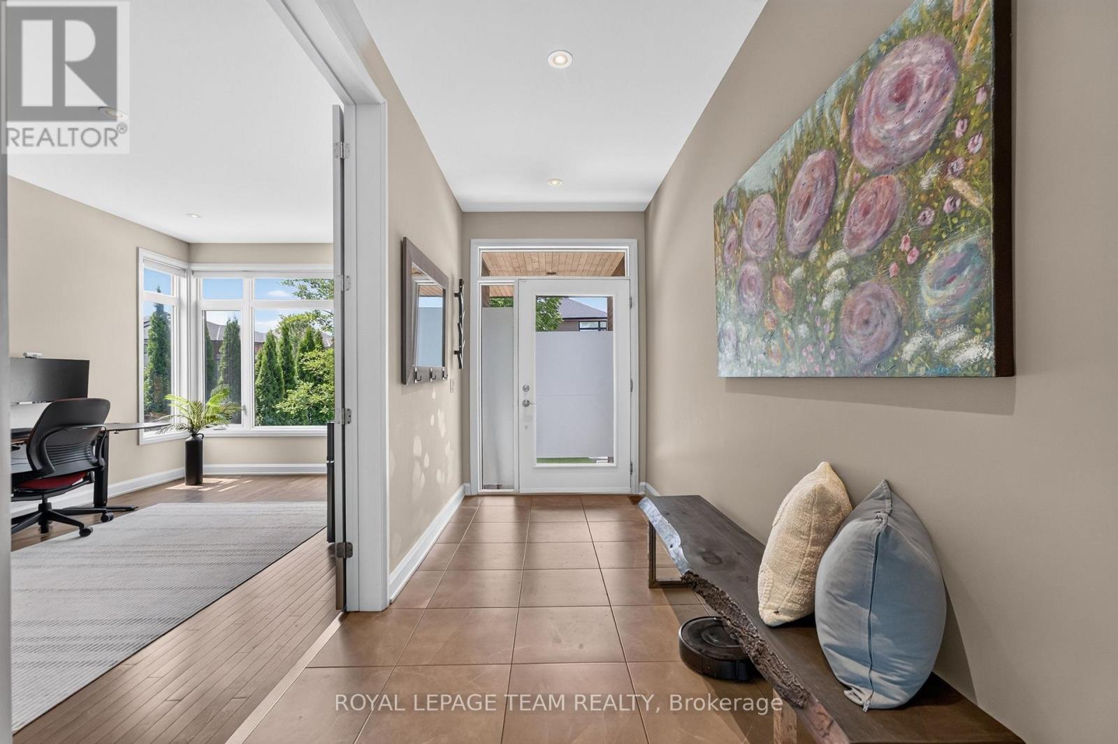 252 Sunnyridge Crescent, Ottawa, Ontario  K2M 0H3 - Photo 3 - X13519674