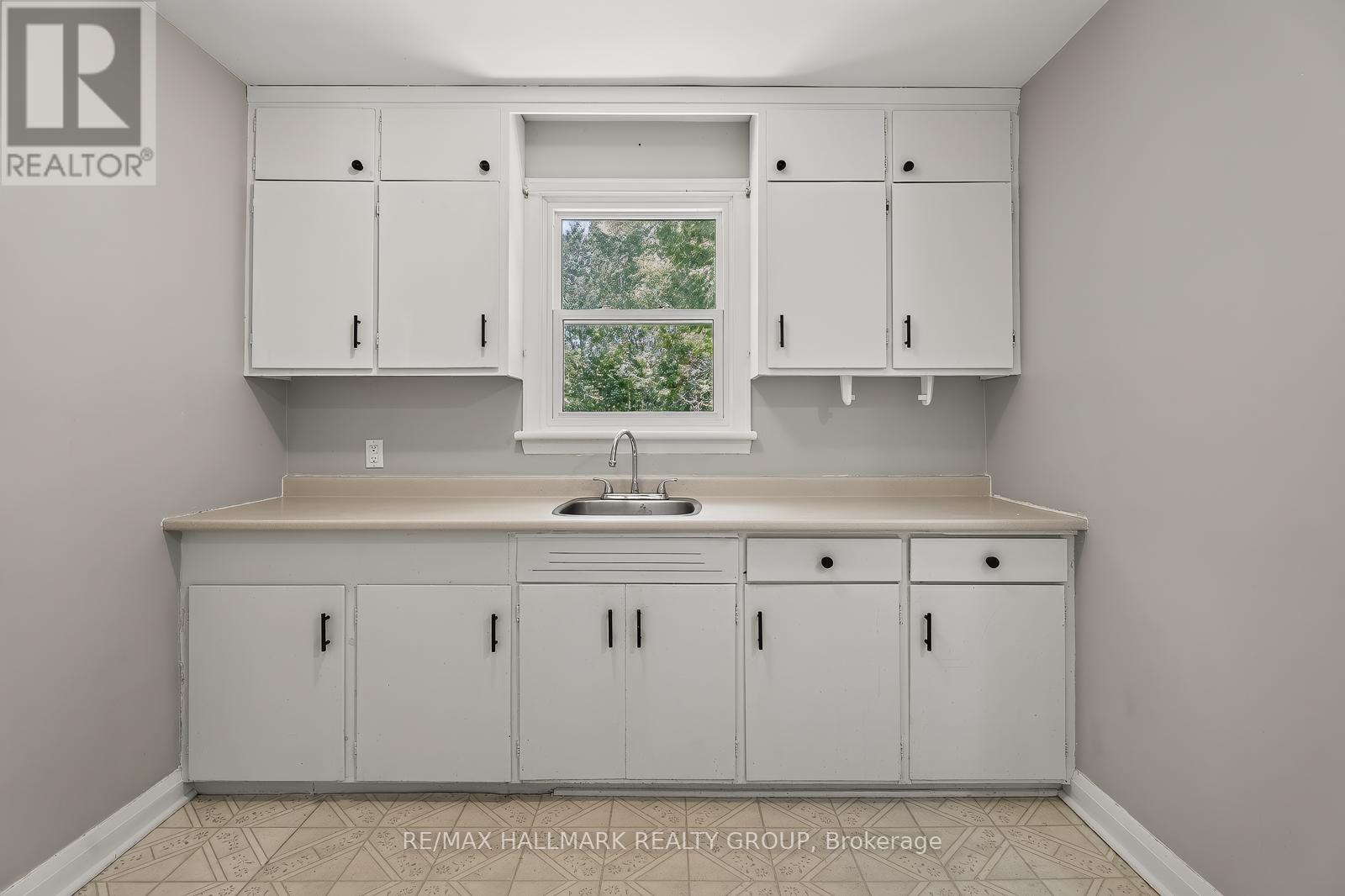427 Pleasant Park Road, Ottawa, Ontario  K1H 5M9 - Photo 17 - X13519696