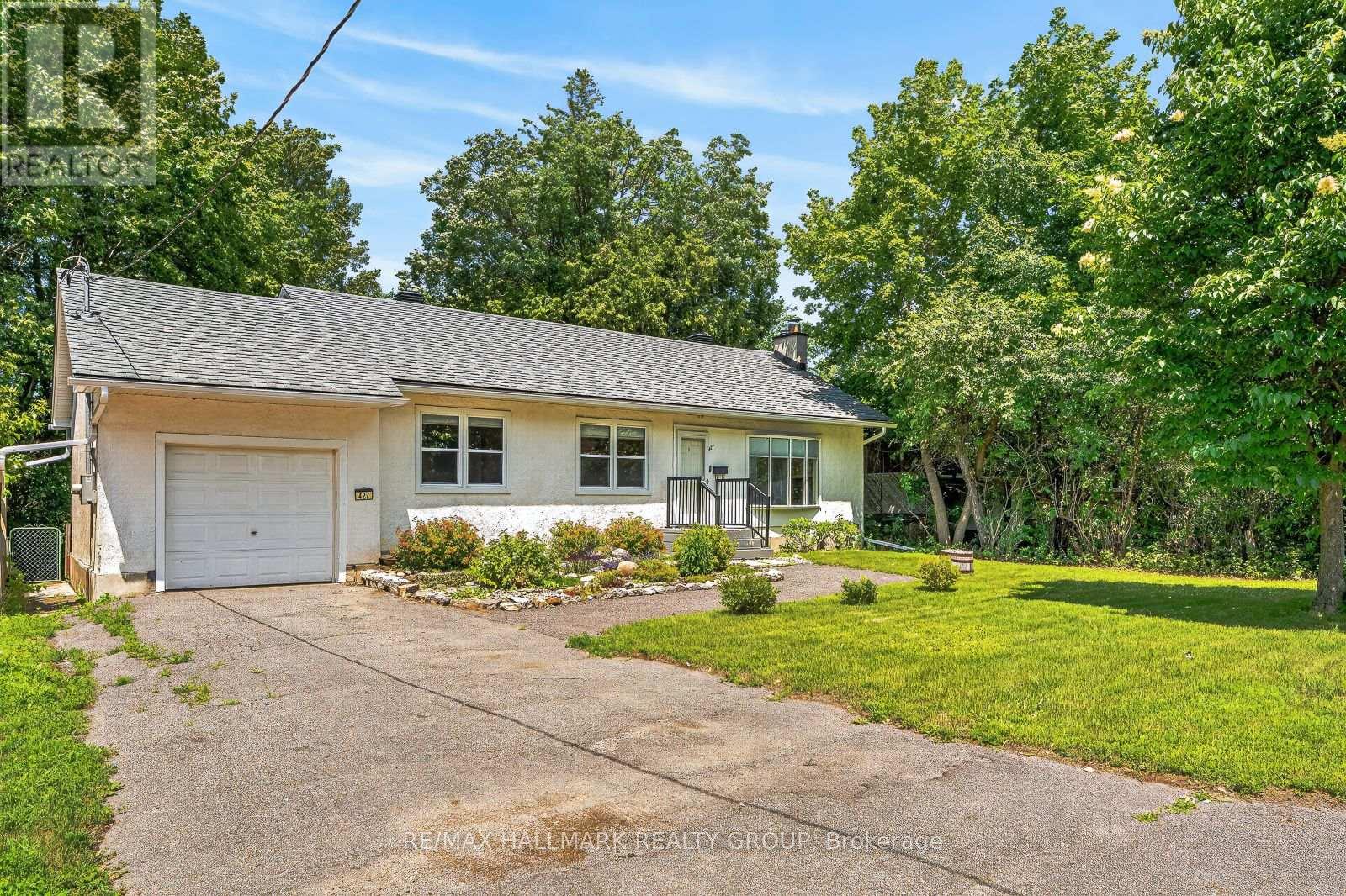 427 Pleasant Park Road, Ottawa, Ontario  K1H 5M9 - Photo 2 - X13519696