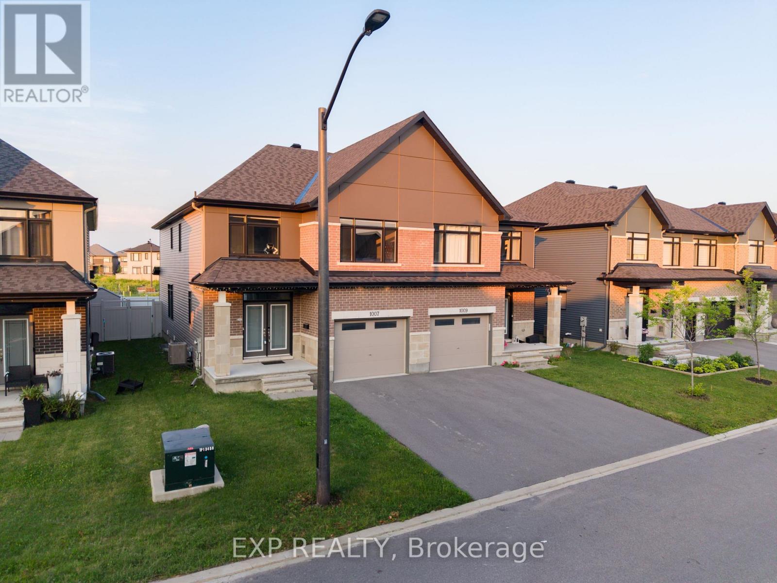 1007 Hydrangea Avenue, Ottawa, Ontario  K4M 0L4 - Photo 2 - X13520012