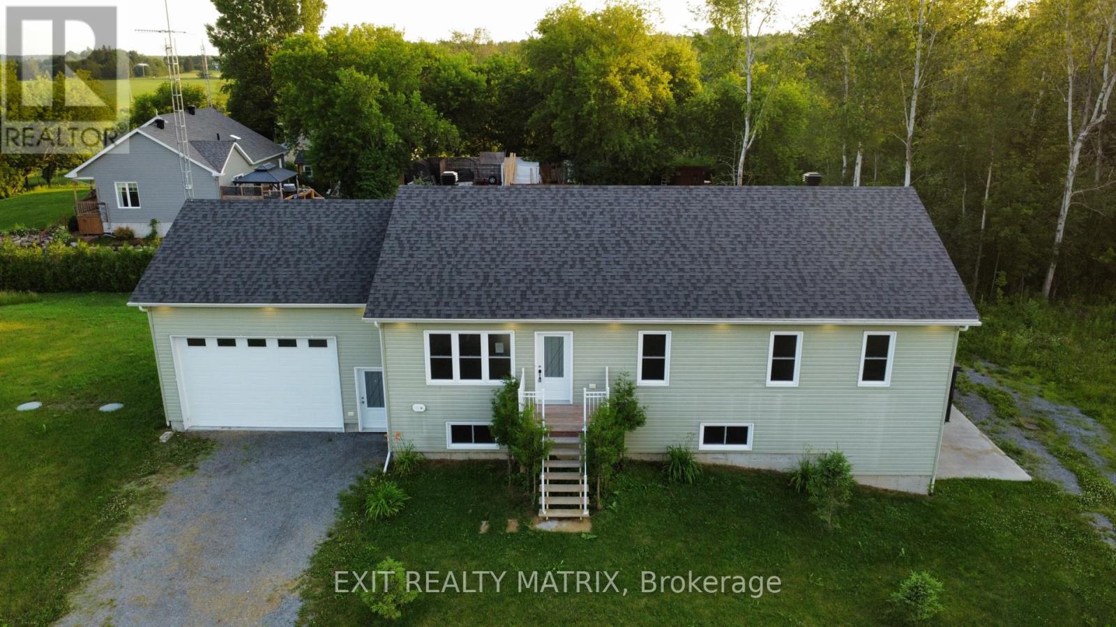 21992 Beauchamp Drive, South Glengarry, Ontario  K0C 1Z0 - Photo 2 - X13520078