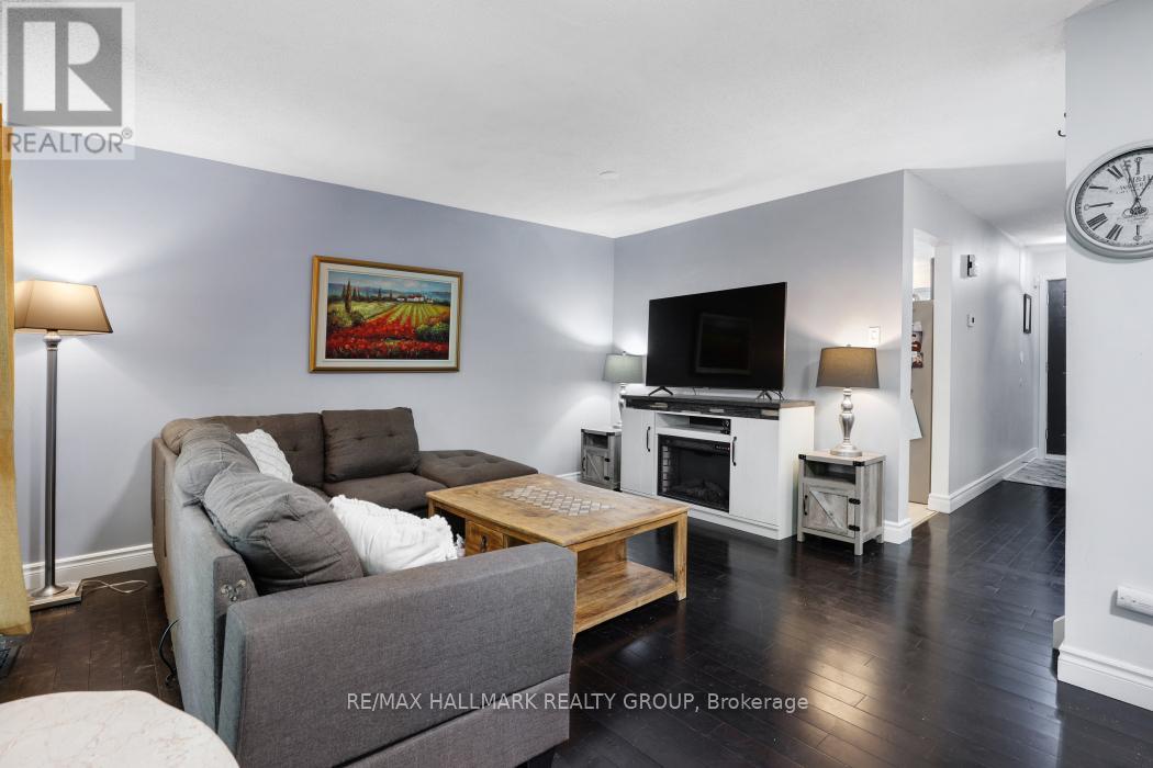 308 Lafontaine Avenue, Ottawa, Ontario  K1T 3A4 - Photo 11 - X13520434