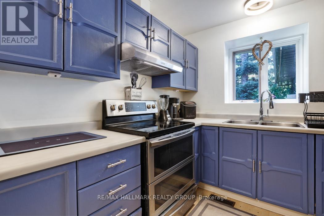 308 Lafontaine Avenue, Ottawa, Ontario  K1T 3A4 - Photo 5 - X13520434