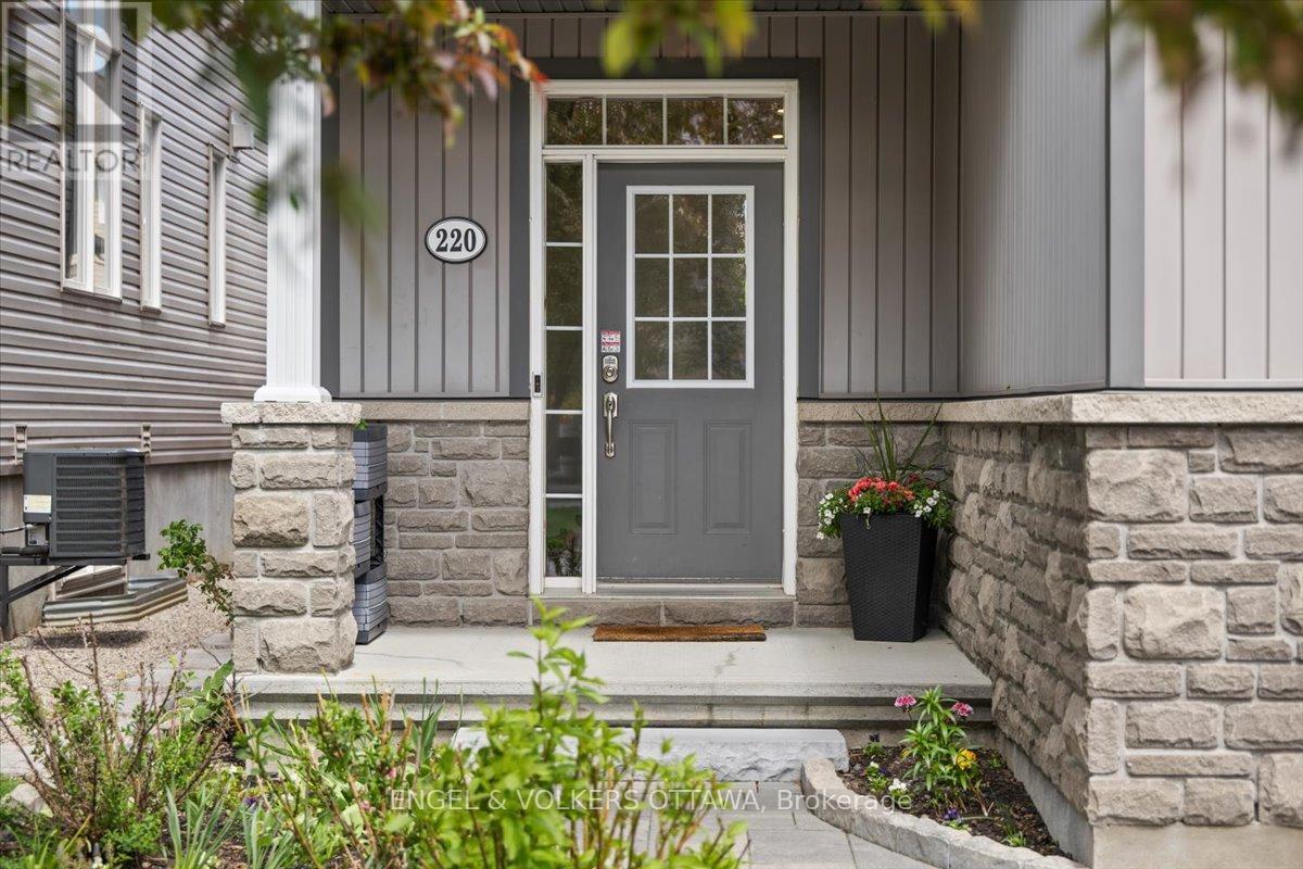220 Harthill Way, Ottawa, Ontario  K2J 0P2 - Photo 2 - X13520904
