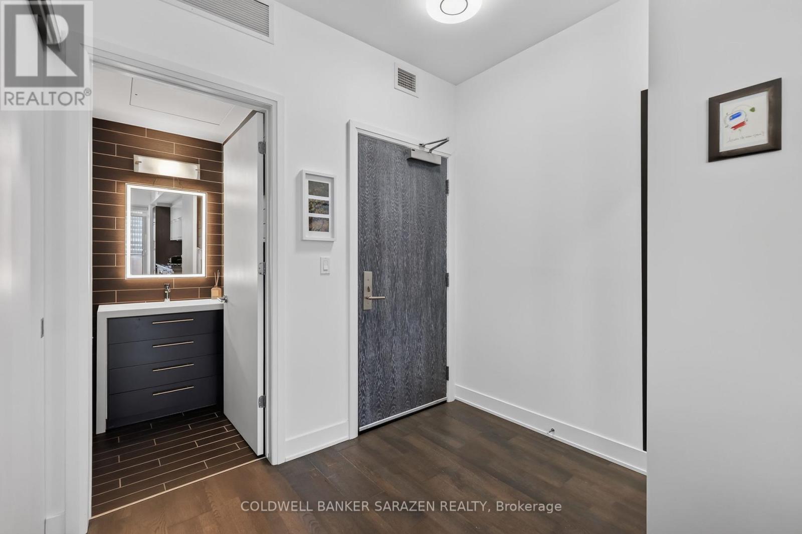 1702 - 428 Sparks Street, Ottawa, Ontario  K1R 0B3 - Photo 4 - X13520966