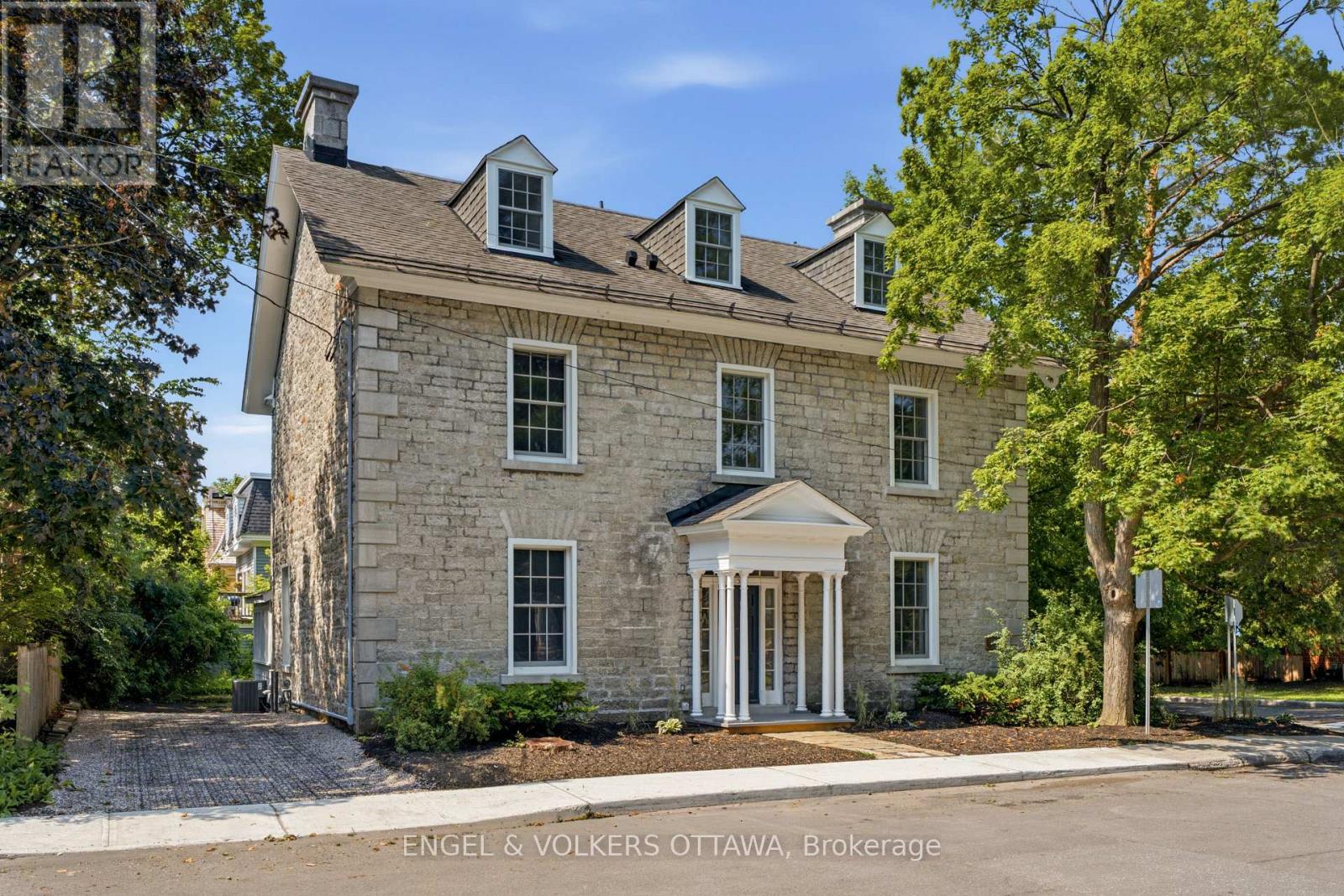 35 Mackay Street, Ottawa, Ontario  K1M 2B2 - Photo 2 - X13521540