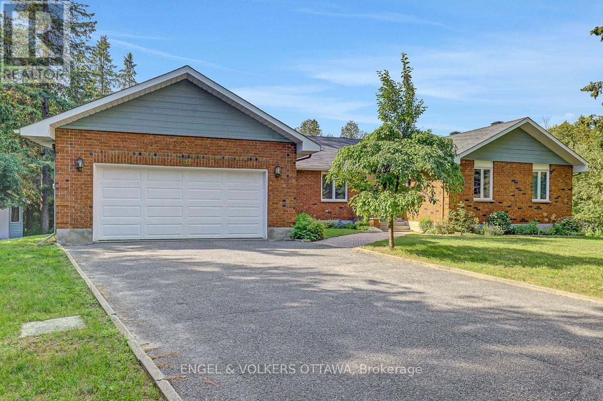 132 Grey Stone Drive, Ottawa, Ontario  K0A 1L0 - Photo 1 - X13521622