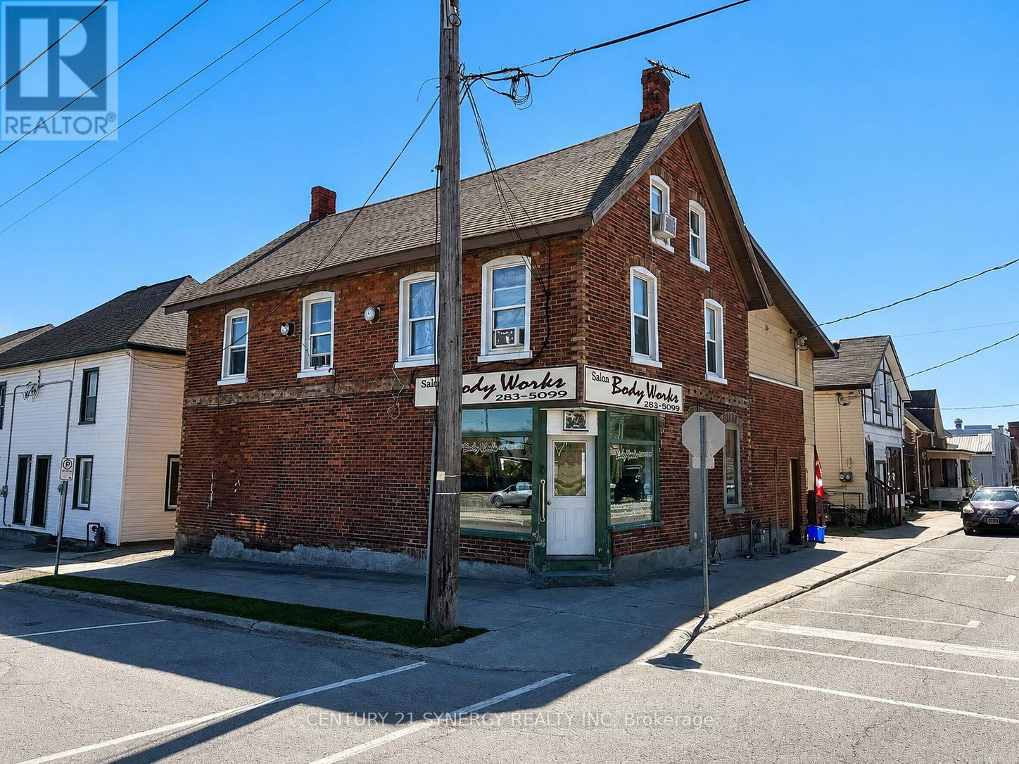18 Market Street N, Smiths Falls, Ontario  K7A 2E3 - Photo 1 - X13521820