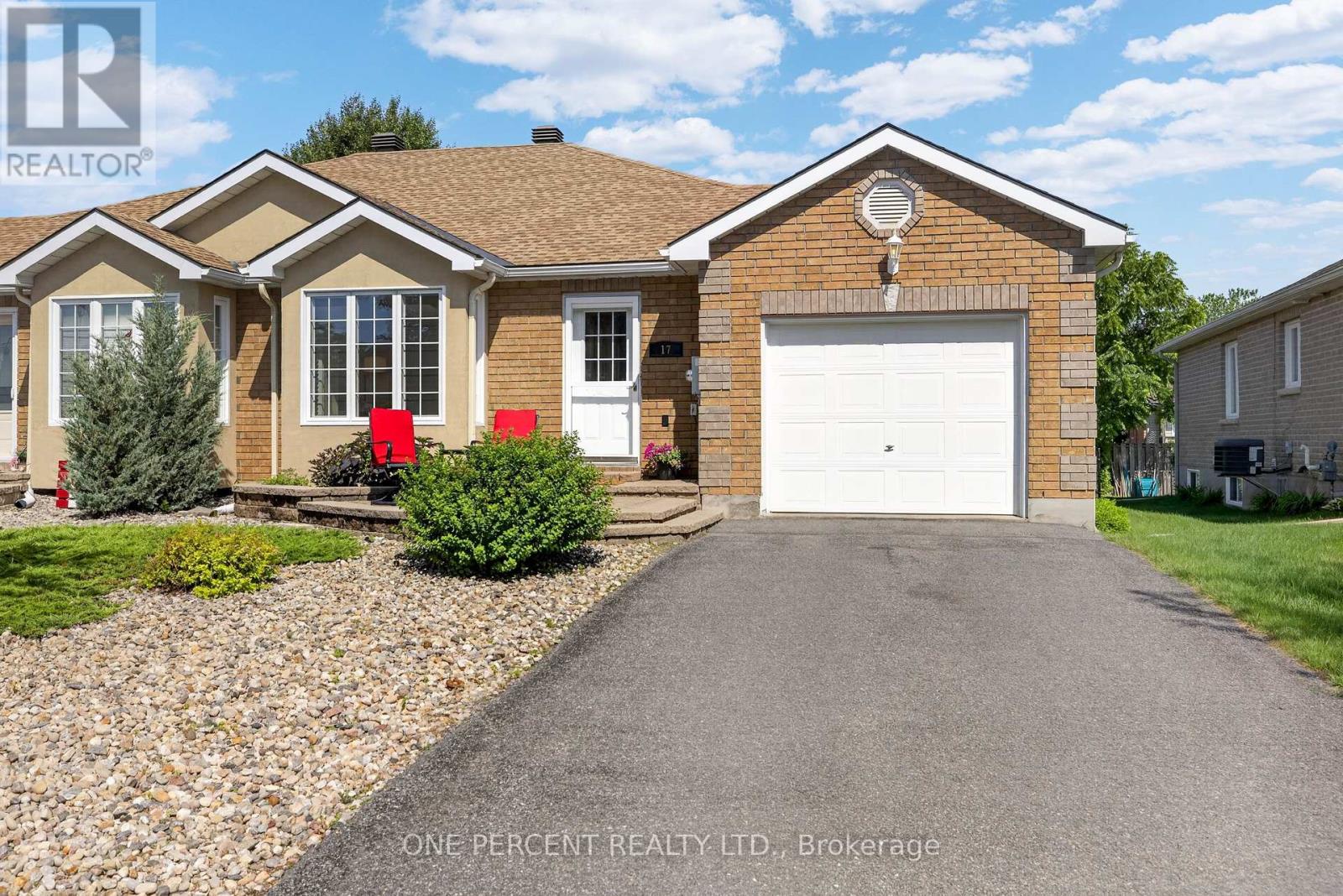 17 Dr Gordon Crescent, North Grenville, Ontario  K0G 1J0 - Photo 1 - X13521830