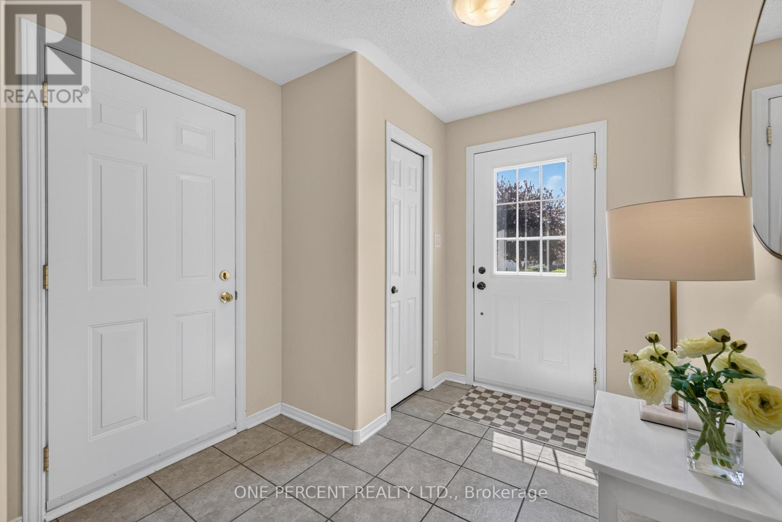 17 Dr Gordon Crescent, North Grenville, Ontario  K0G 1J0 - Photo 2 - X13521830
