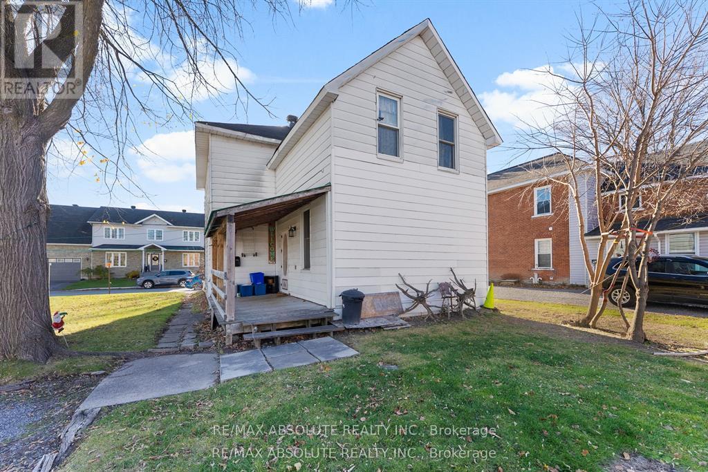27 Macdonald Street S, Arnprior, Ontario  K7S 2W4 - Photo 3 - X13521868