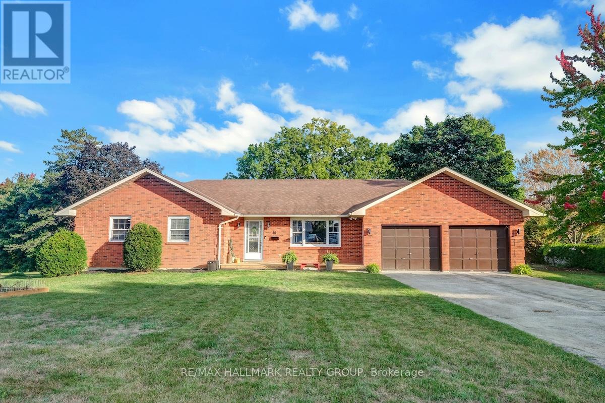 20 Hilltop Crescent S, North Grenville, Ontario  K0G 1J0 - Photo 1 - X13521924