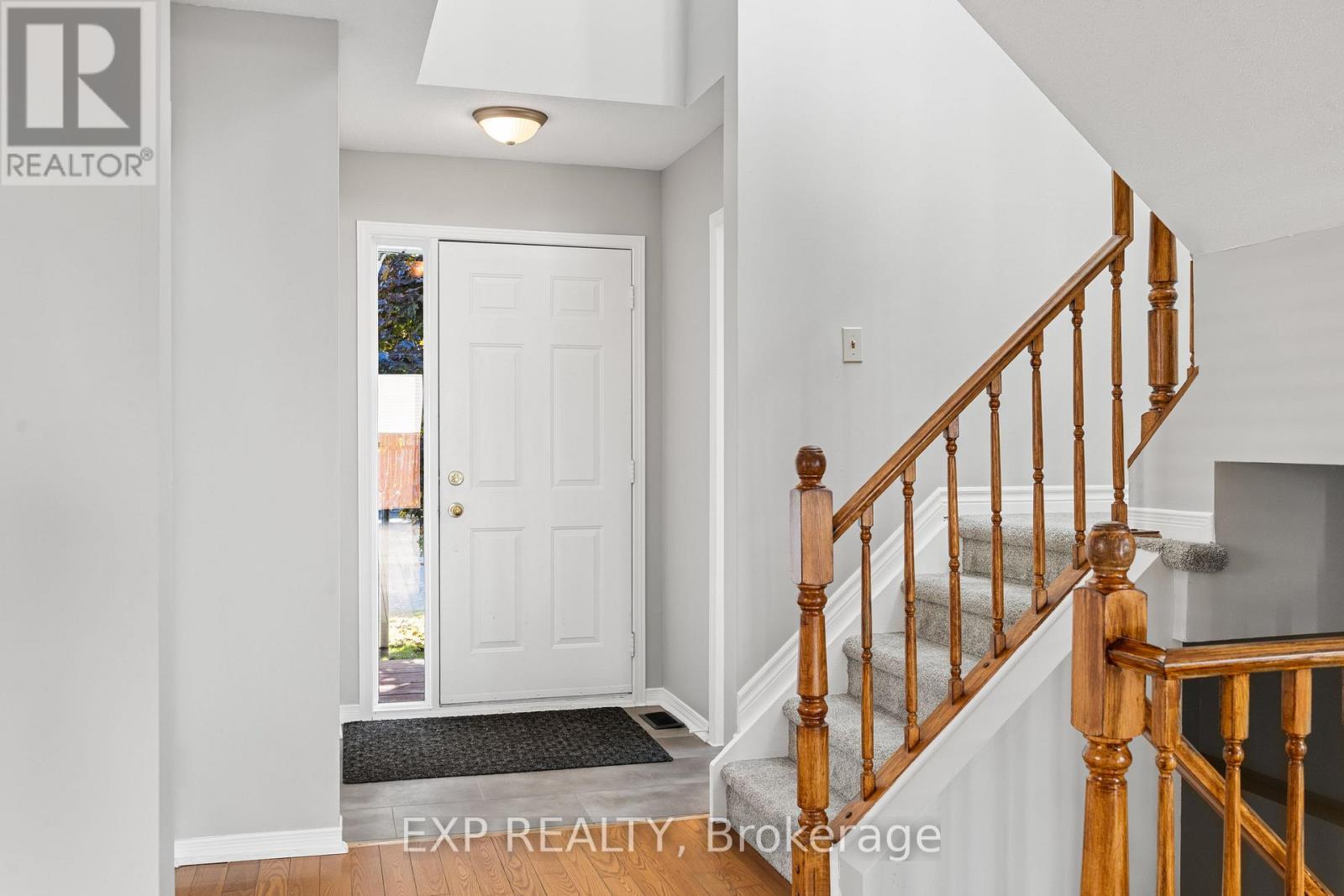32 Peacock Crescent, Ottawa, Ontario  K2J 3P6 - Photo 3 - X13522088