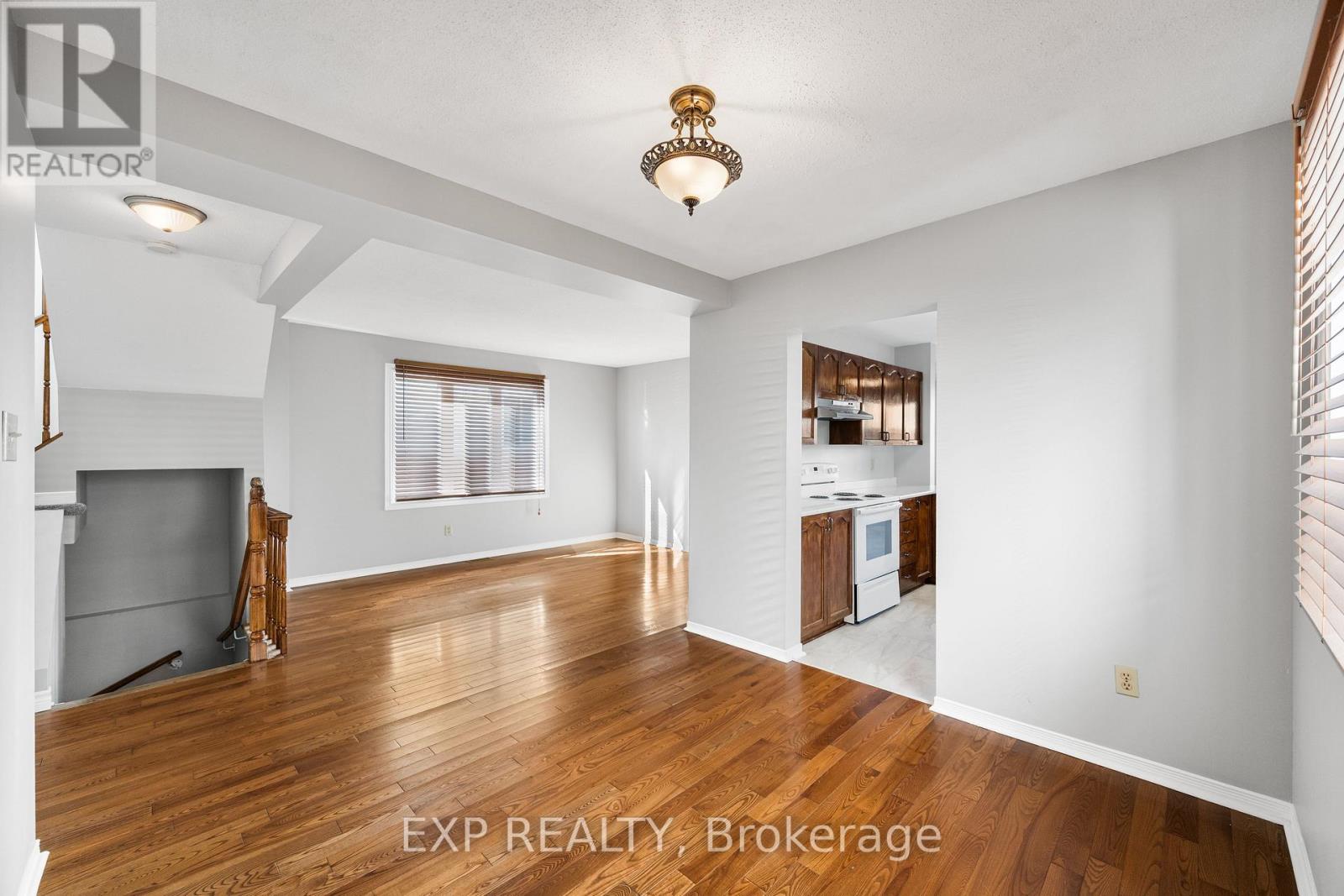 32 Peacock Crescent, Ottawa, Ontario  K2J 3P6 - Photo 8 - X13522088