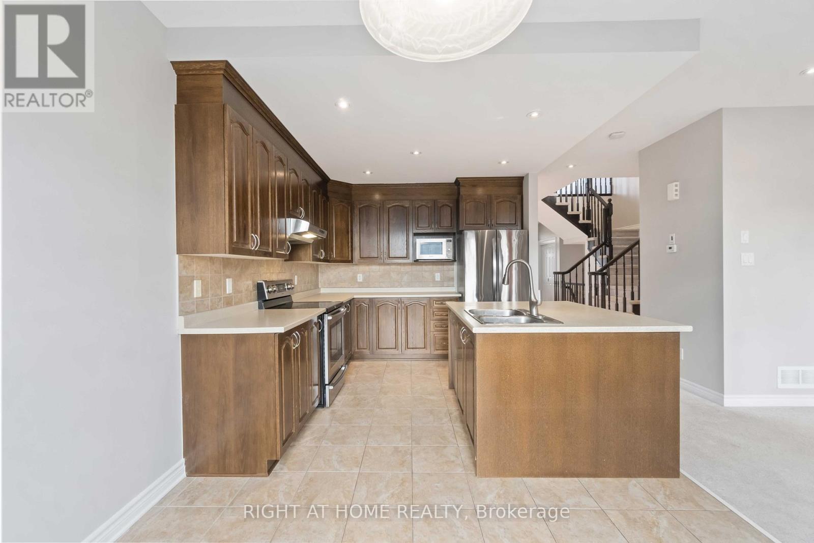 135 Piazza Circle, Ottawa, Ontario  K2J 5S2 - Photo 11 - X13522156