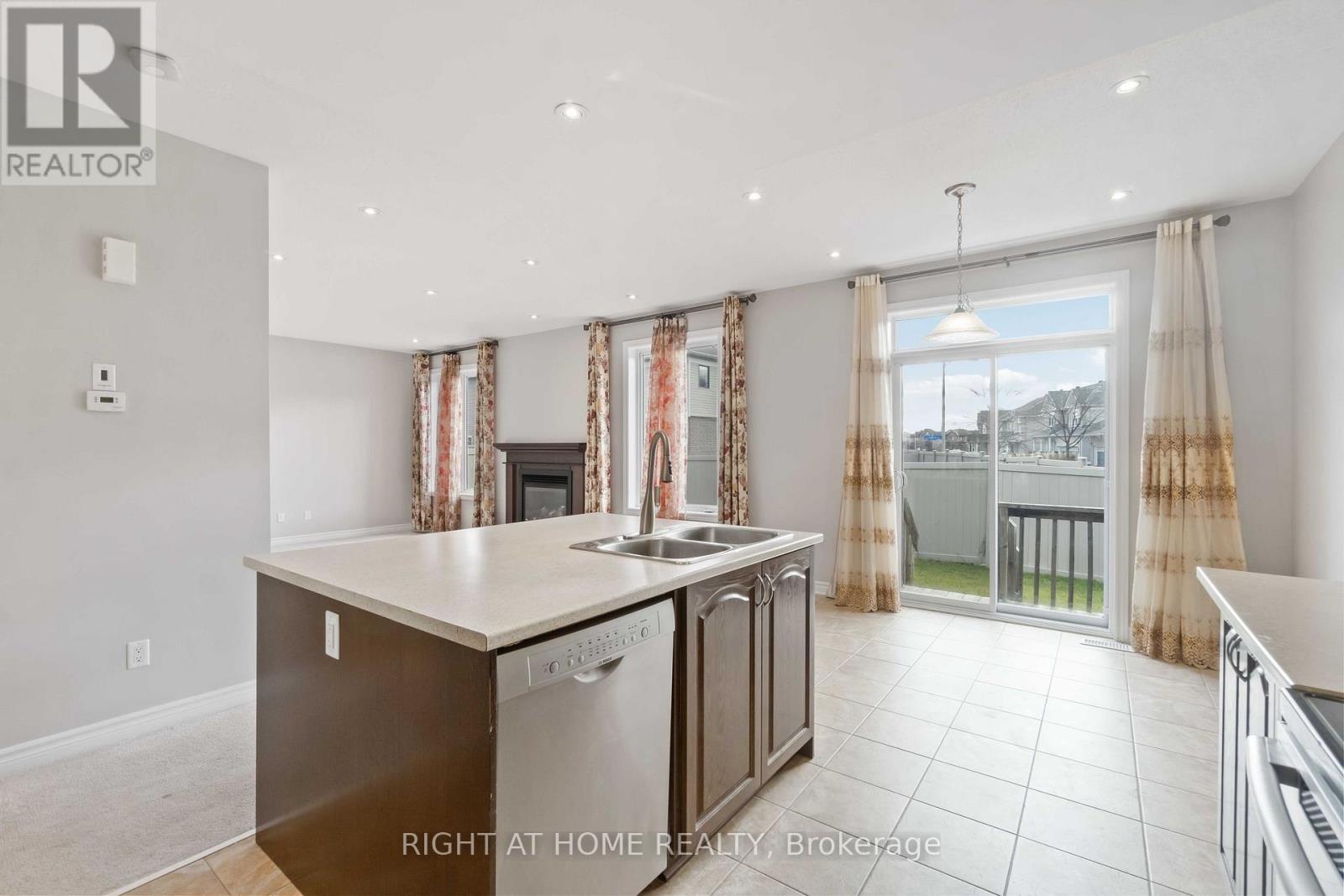 135 Piazza Circle, Ottawa, Ontario  K2J 5S2 - Photo 9 - X13522156