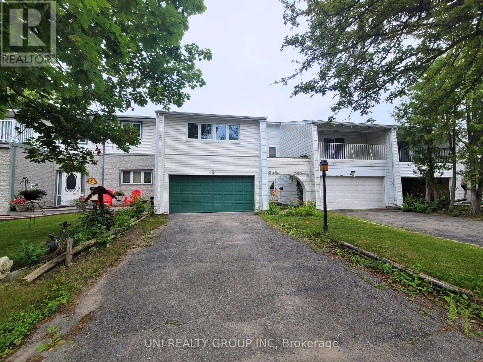 45 Grady Crescent, Ottawa, Ontario  K2H 5S2 - Photo 1 - X13522540