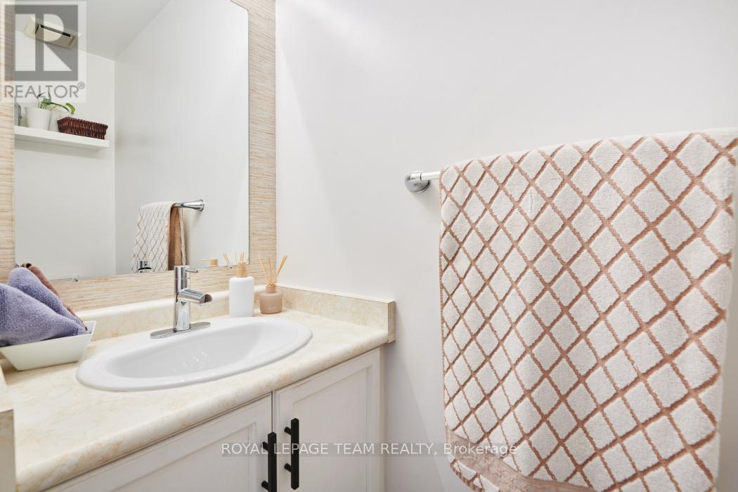 1443 Caravel Crescent, Ottawa, Ontario  K1E 3P5 - Photo 12 - X13522906