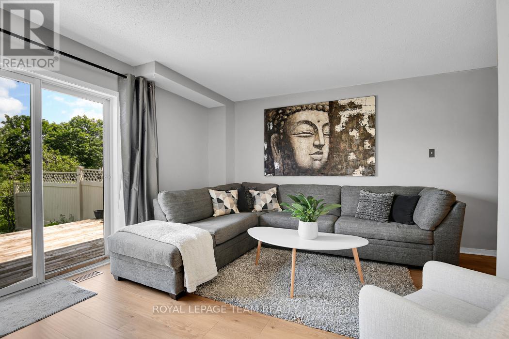 1443 Caravel Crescent, Ottawa, Ontario  K1E 3P5 - Photo 4 - X13522906