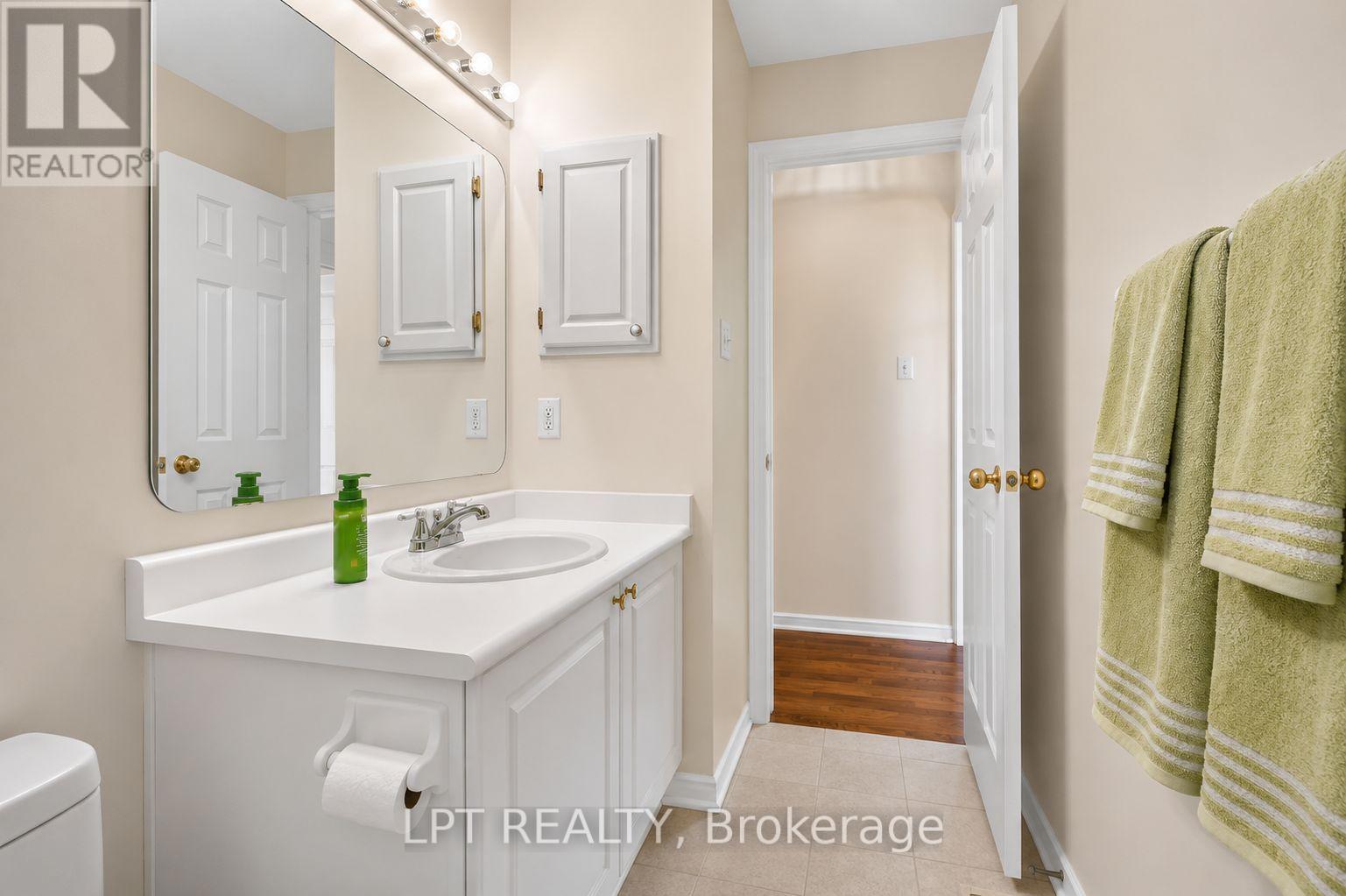 84 Newborough Crescent, Ottawa, Ontario  K2G 6A9 - Photo 10 - X13523318