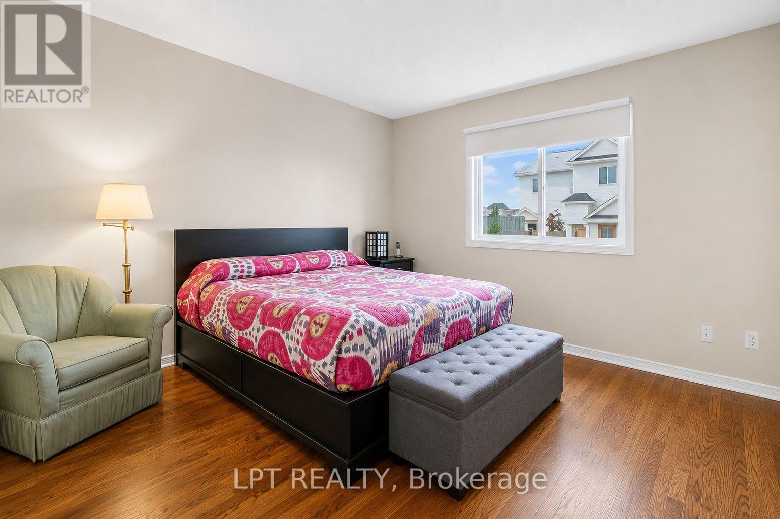 84 Newborough Crescent, Ottawa, Ontario  K2G 6A9 - Photo 11 - X13523318