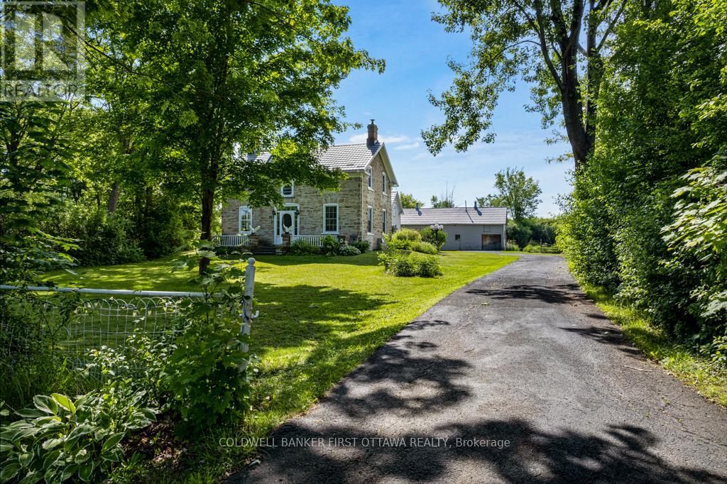 28 South Street, Drummond/north Elmsley, Ontario  K7H 2G1 - Photo 3 - X13523584