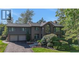 30 PENTLAND CRESCENT, Ottawa, Ontario