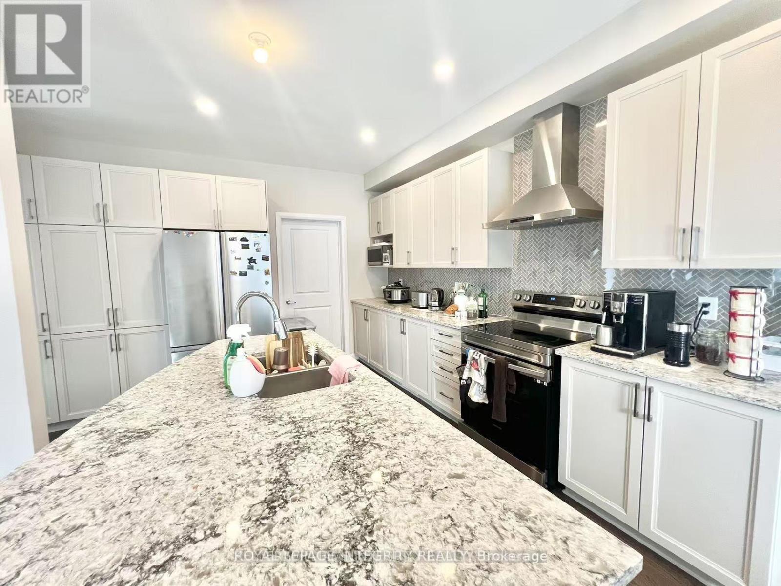 1042 Parabolica Way, Ottawa, Ontario  K2T 0R1 - Photo 13 - X13524120