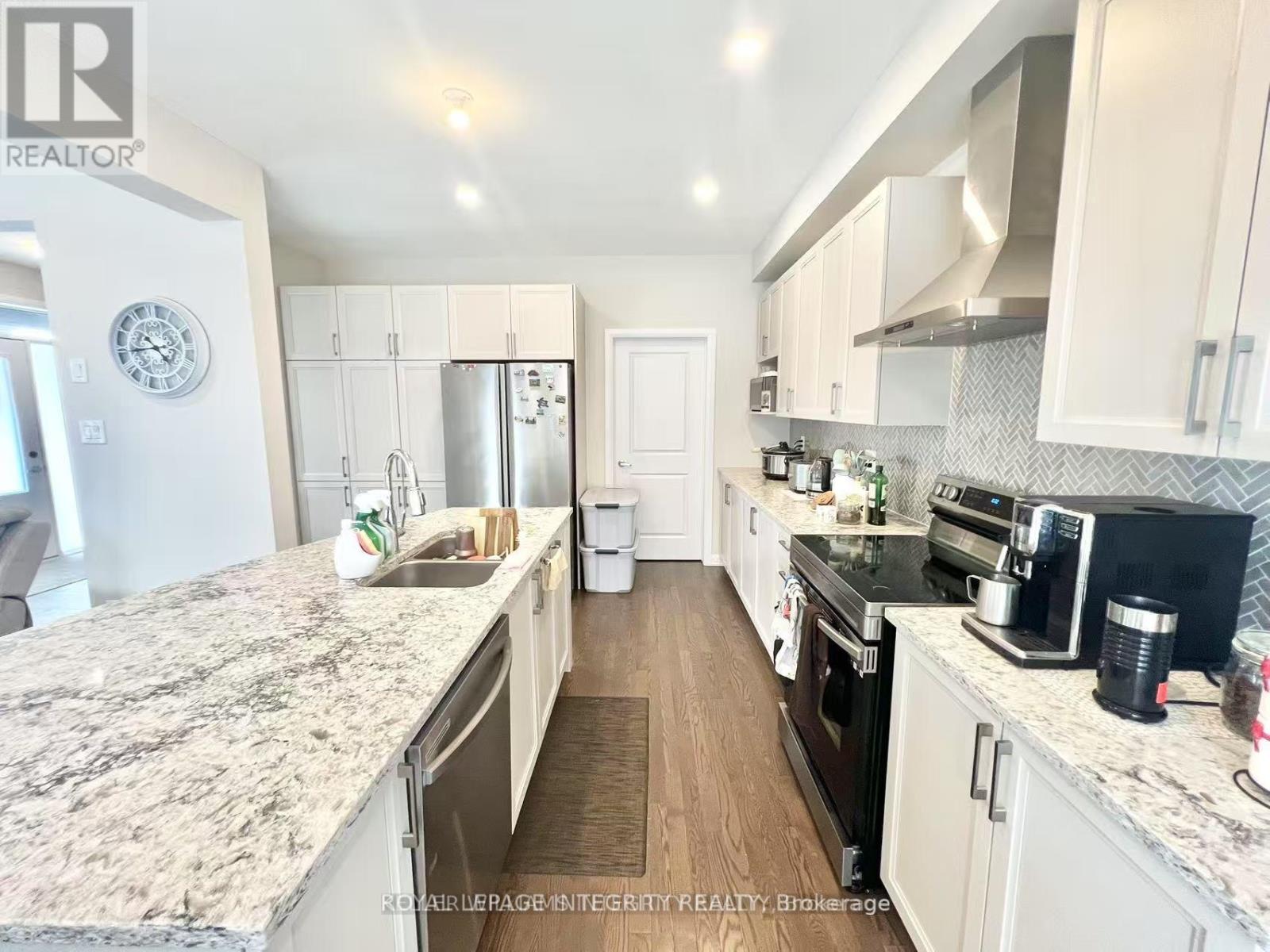 1042 Parabolica Way, Ottawa, Ontario  K2T 0R1 - Photo 14 - X13524120