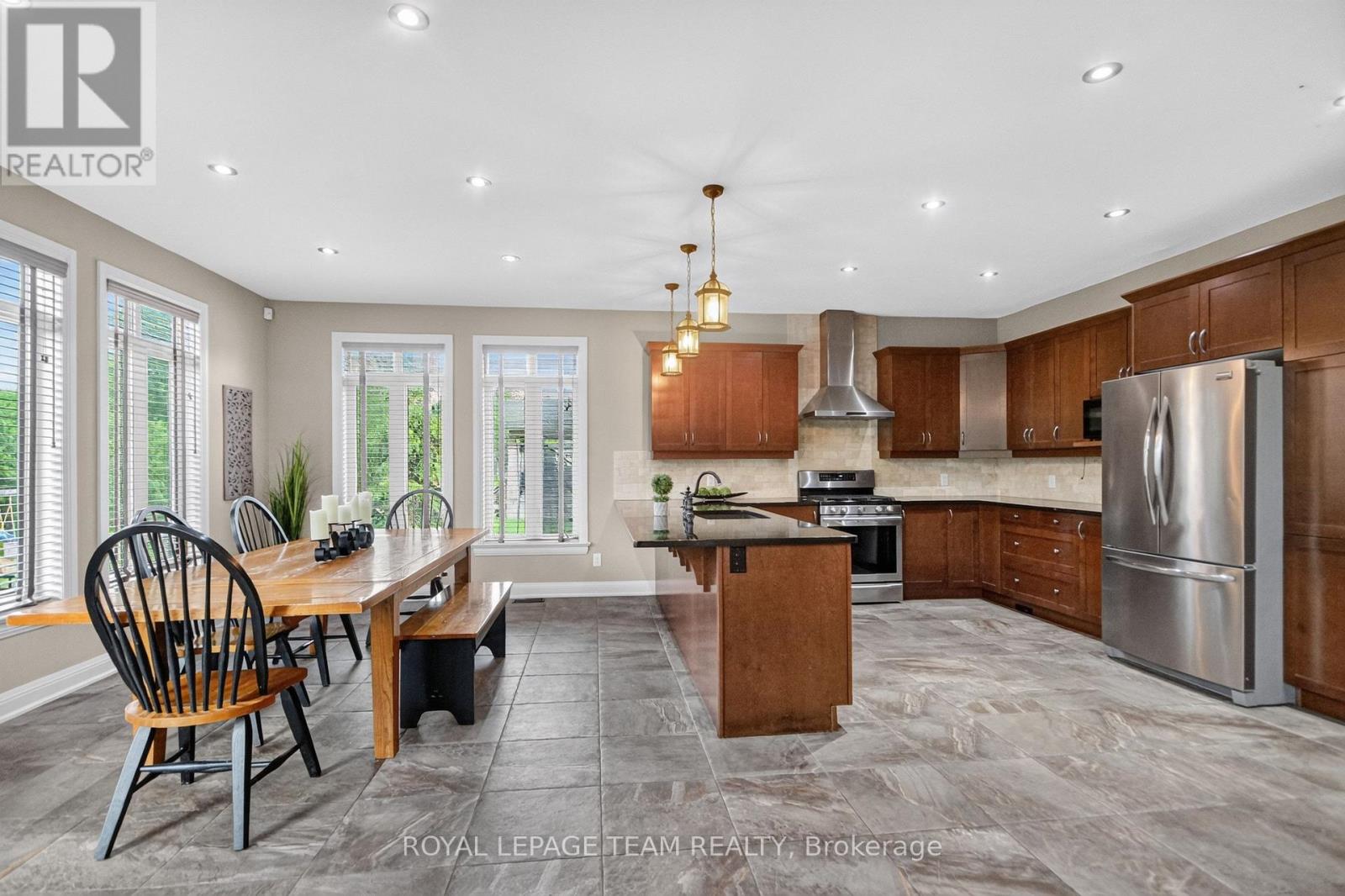1801 Cedarlakes Way, Ottawa, Ontario  K4P 1G4 - Photo 9 - X13524182