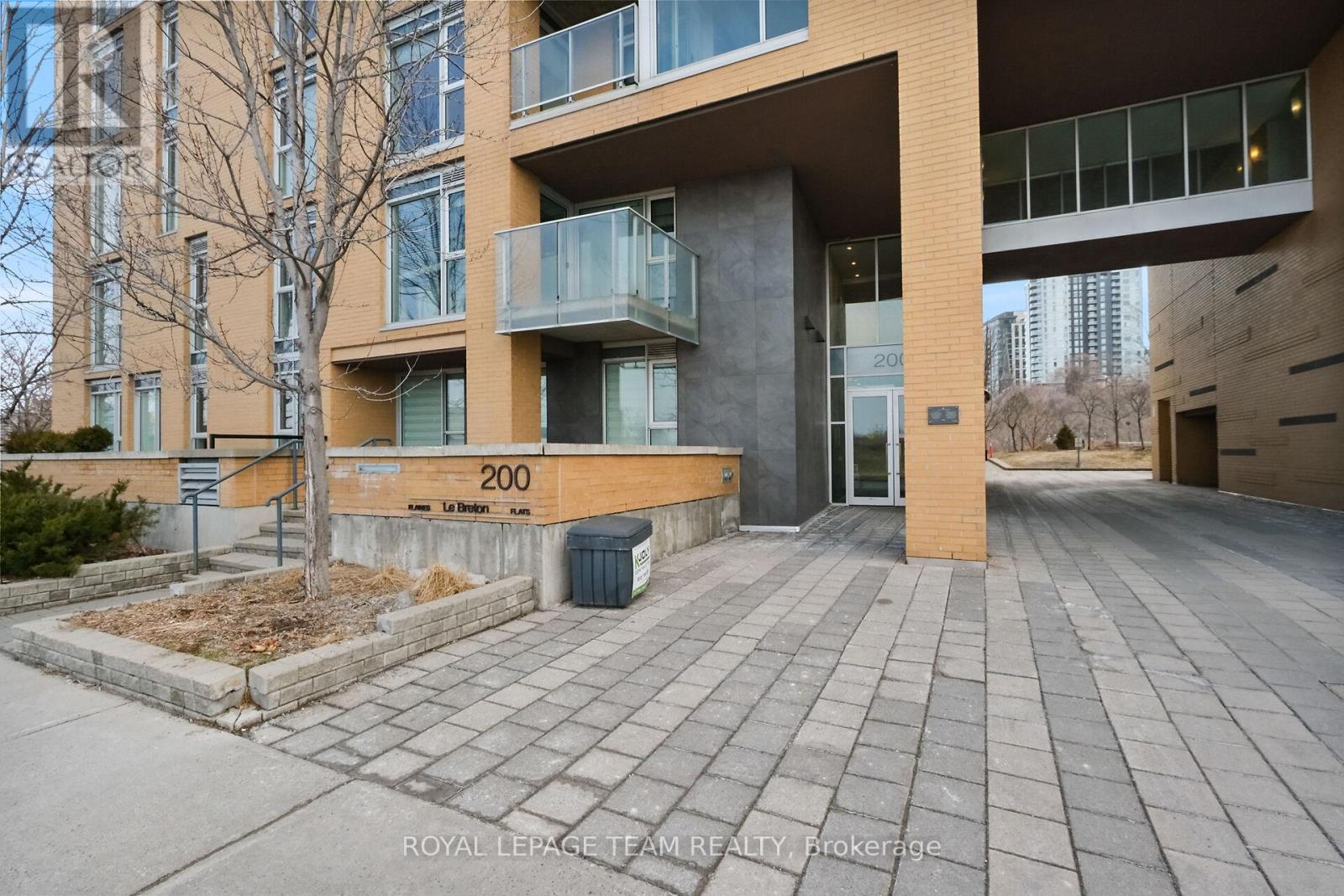 1004 - 200 Lett Street, Ottawa, Ontario  K1R 0A7 - Photo 2 - X13524410