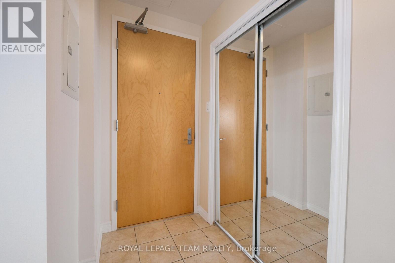 1004 - 200 Lett Street, Ottawa, Ontario  K1R 0A7 - Photo 4 - X13524410