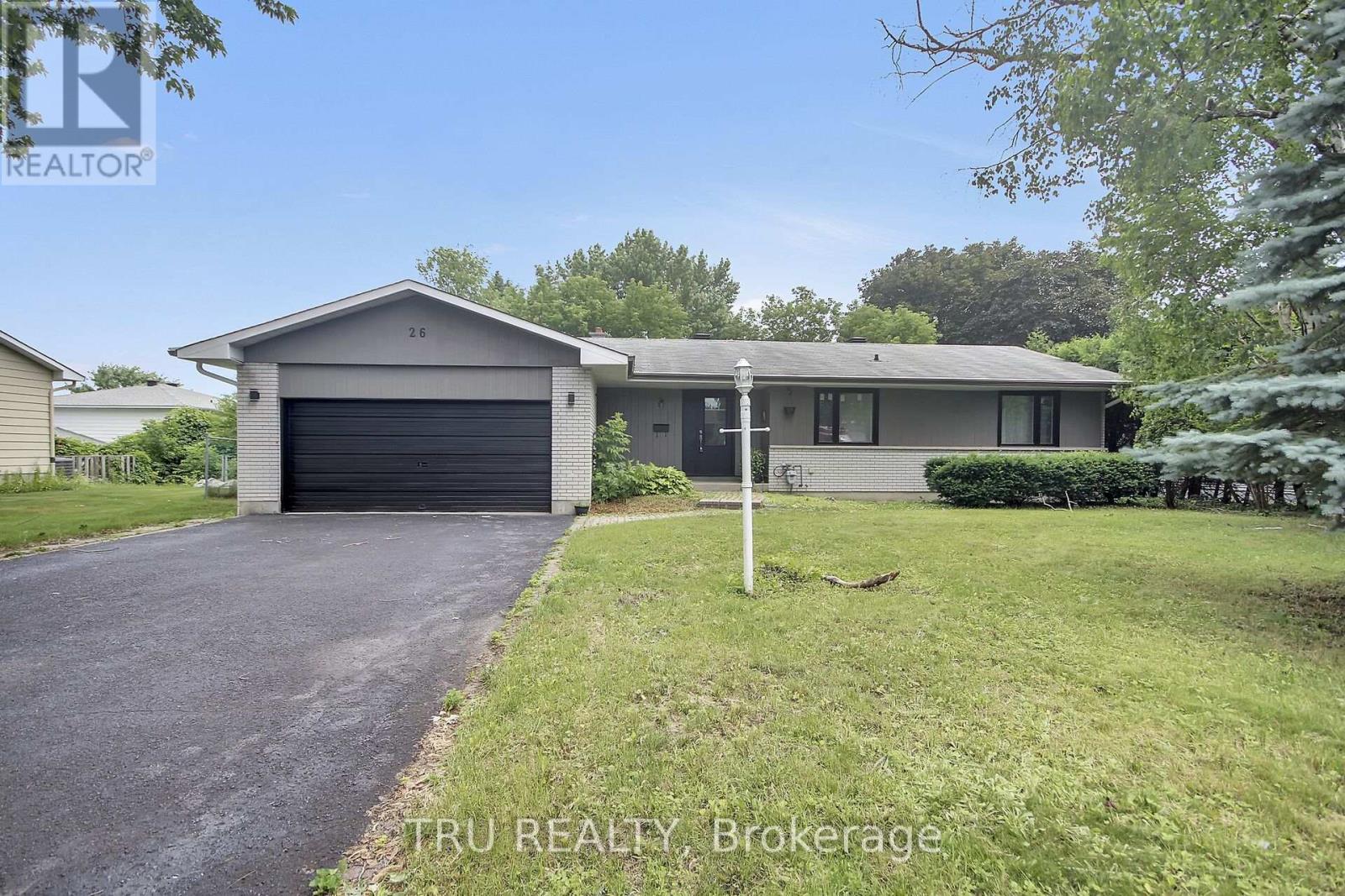 26 Langholm Crescent, Ottawa, Ontario  K2J 1H2 - Photo 1 - X13524438