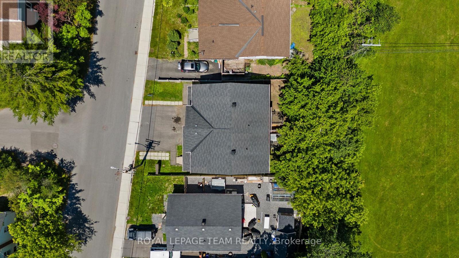 1991 Banff Avenue, Ottawa, Ontario  K1V 7X6 - Photo 2 - X13524870