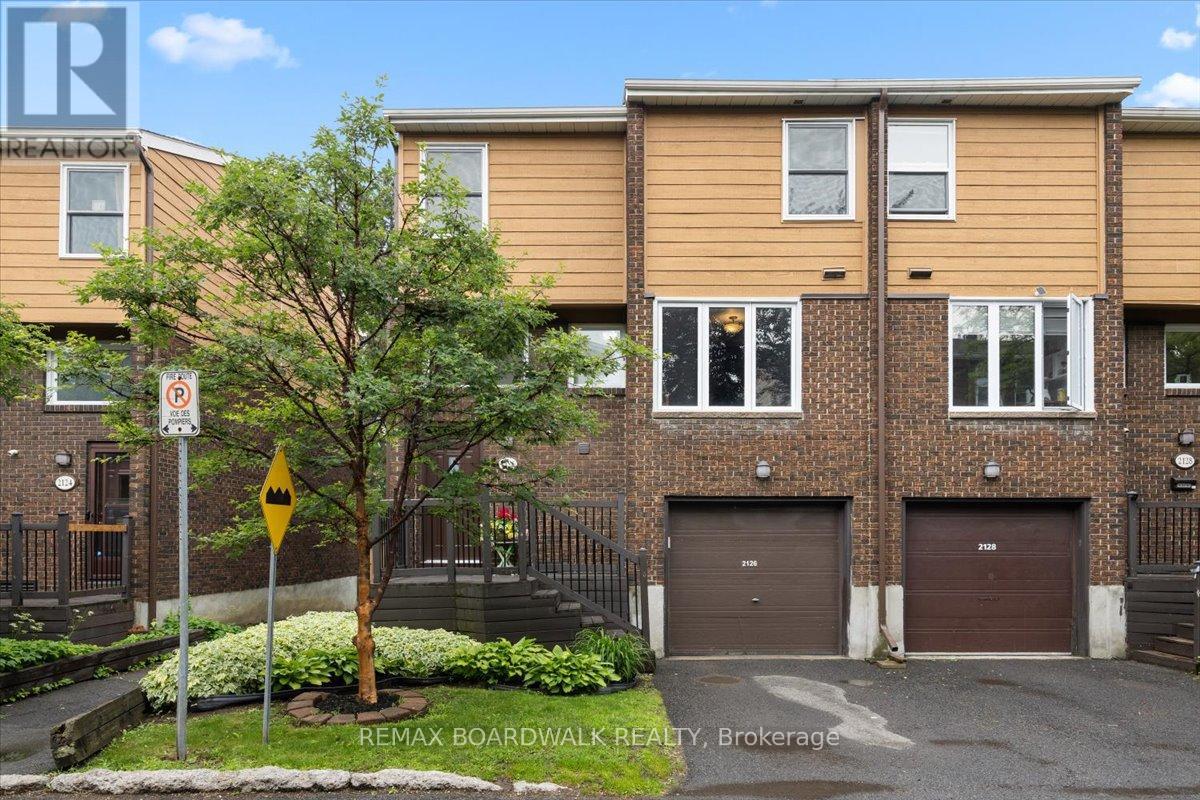 18 - 2126 Eric Crescent, Ottawa, Ontario  K1B 4P4 - Photo 1 - X13525190