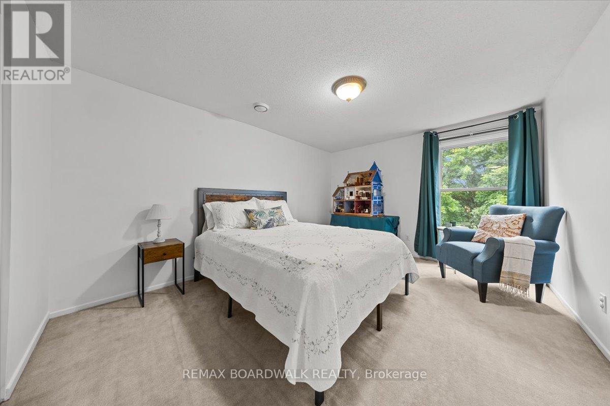 18 - 2126 Eric Crescent, Ottawa, Ontario  K1B 4P4 - Photo 14 - X13525190
