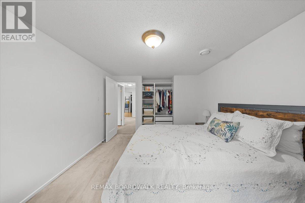 18 - 2126 Eric Crescent, Ottawa, Ontario  K1B 4P4 - Photo 15 - X13525190