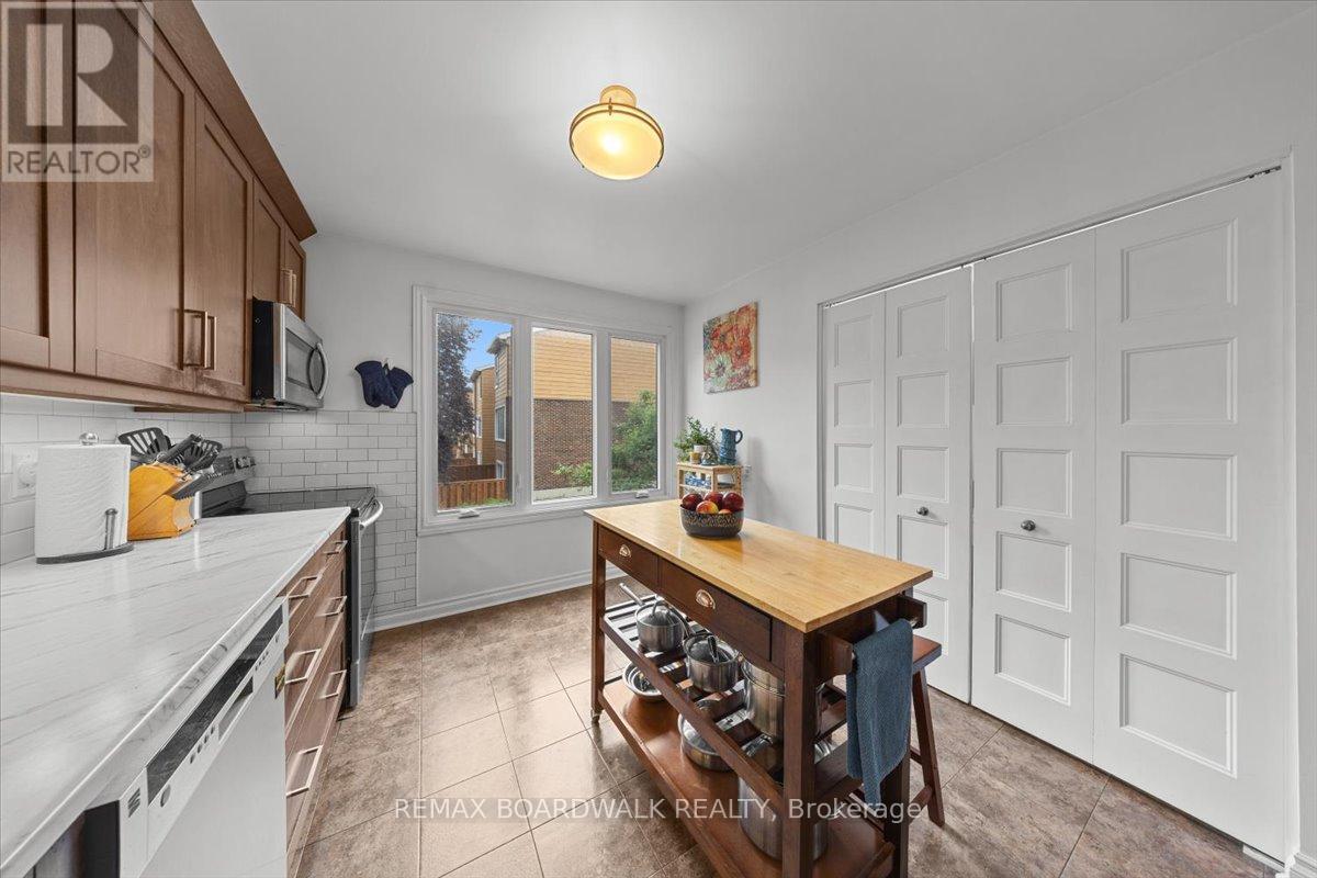 18 - 2126 Eric Crescent, Ottawa, Ontario  K1B 4P4 - Photo 8 - X13525190