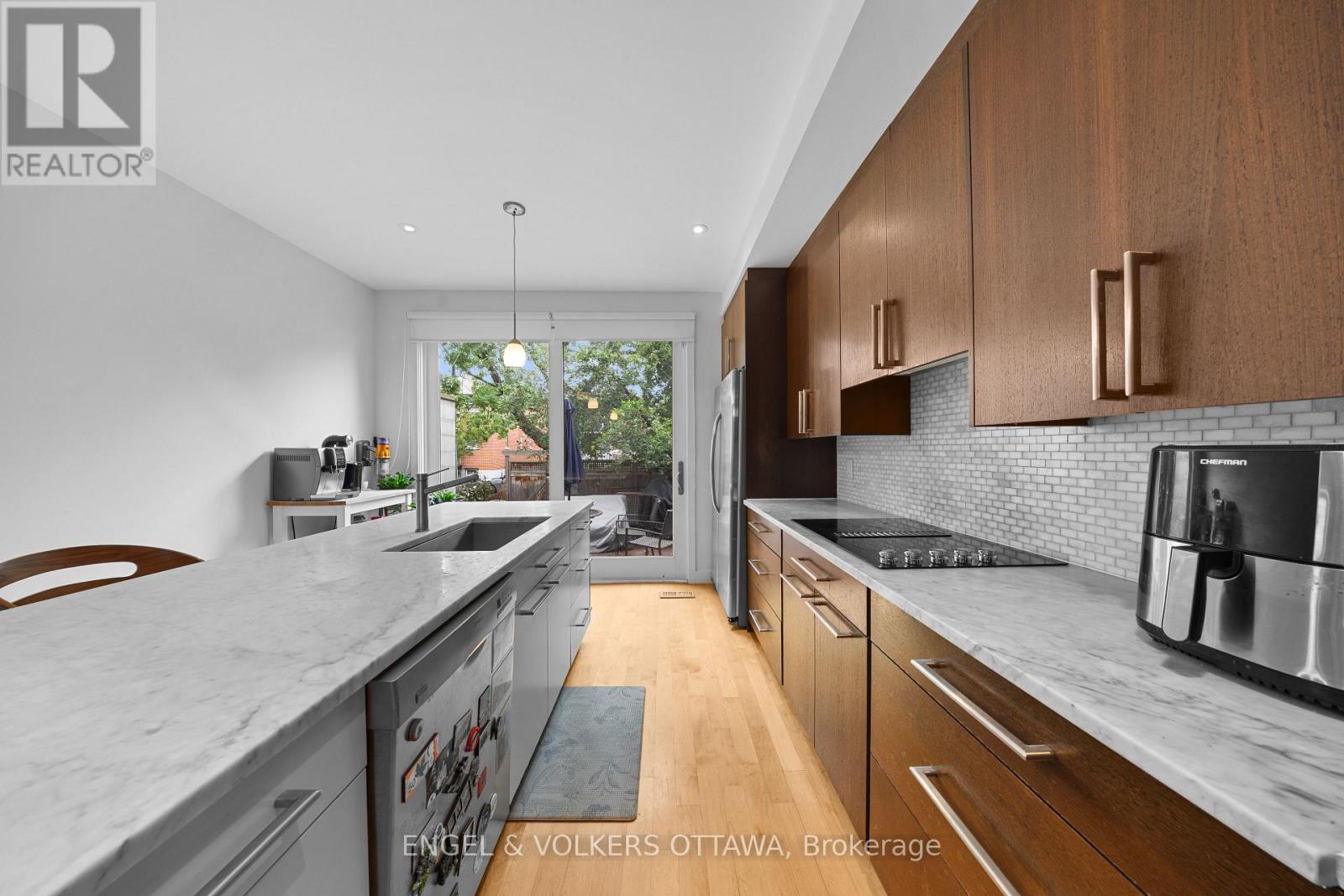 53 Vaughan Street, Ottawa, Ontario  K1M 1W9 - Photo 12 - X13525446