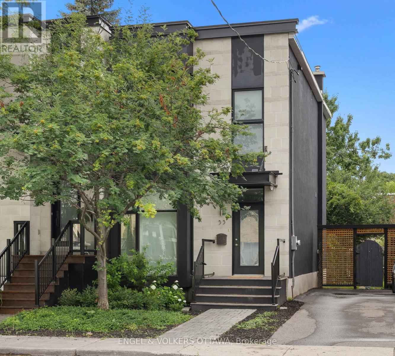 53 Vaughan Street, Ottawa, Ontario  K1M 1W9 - Photo 2 - X13525446