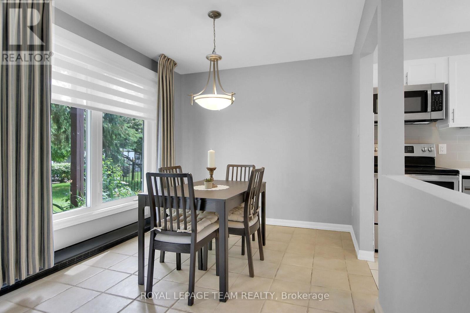 B - 10 Stonehill Court, Ottawa, Ontario  K2M 1E5 - Photo 11 - X13525556