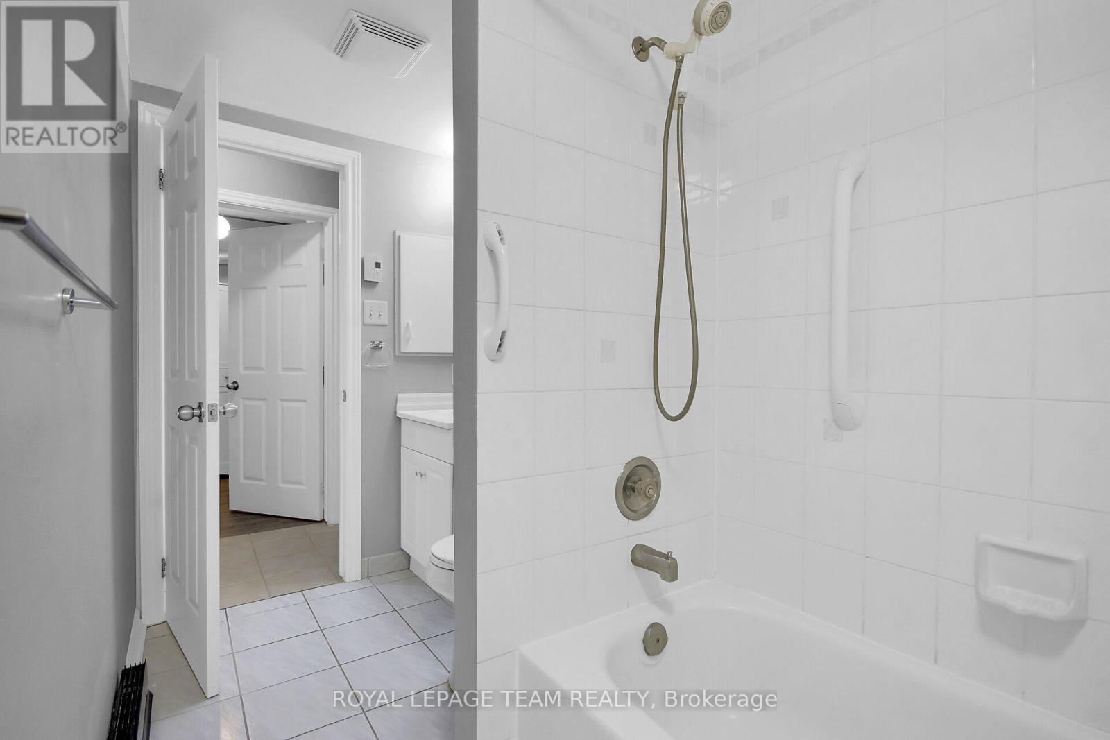 B - 10 Stonehill Court, Ottawa, Ontario  K2M 1E5 - Photo 25 - X13525556