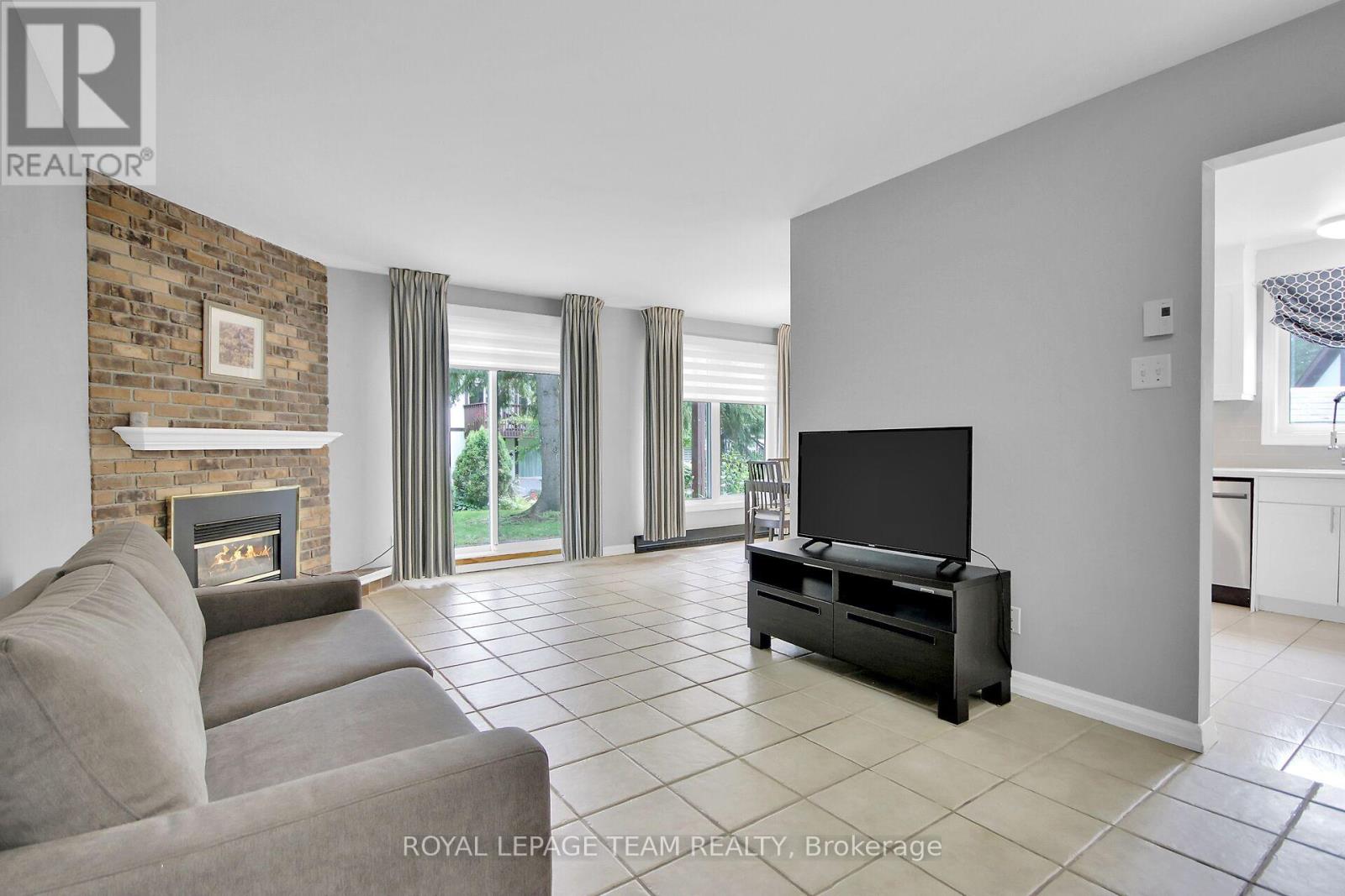 B - 10 Stonehill Court, Ottawa, Ontario  K2M 1E5 - Photo 8 - X13525556