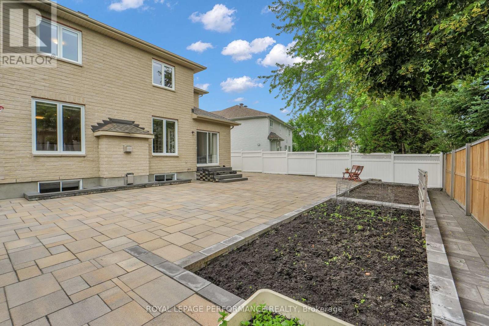 767 Long Point Circle, Ottawa, Ontario  K1T 4H5 - Photo 41 - X13525818