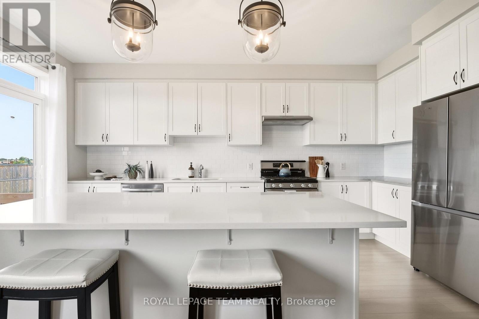 184 Robert Perry Street, North Grenville, Ontario  K0G 1J0 - Photo 12 - X13525944