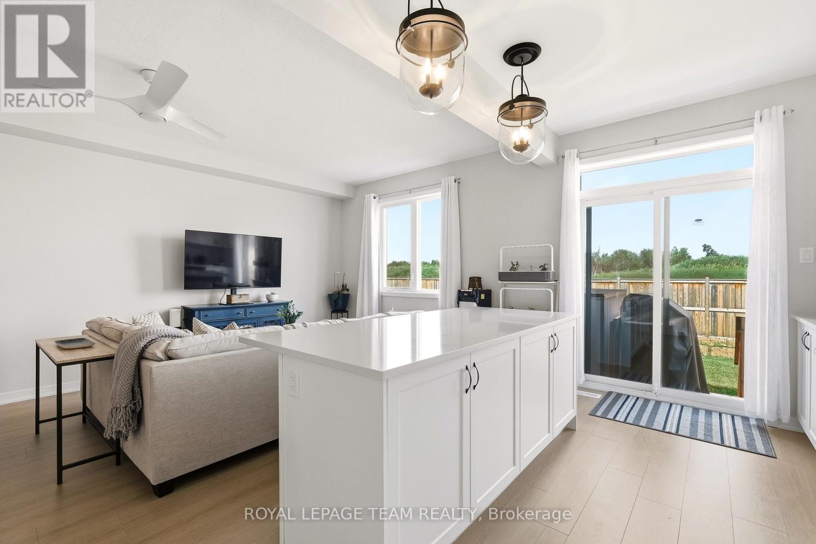 184 Robert Perry Street, North Grenville, Ontario  K0G 1J0 - Photo 15 - X13525944