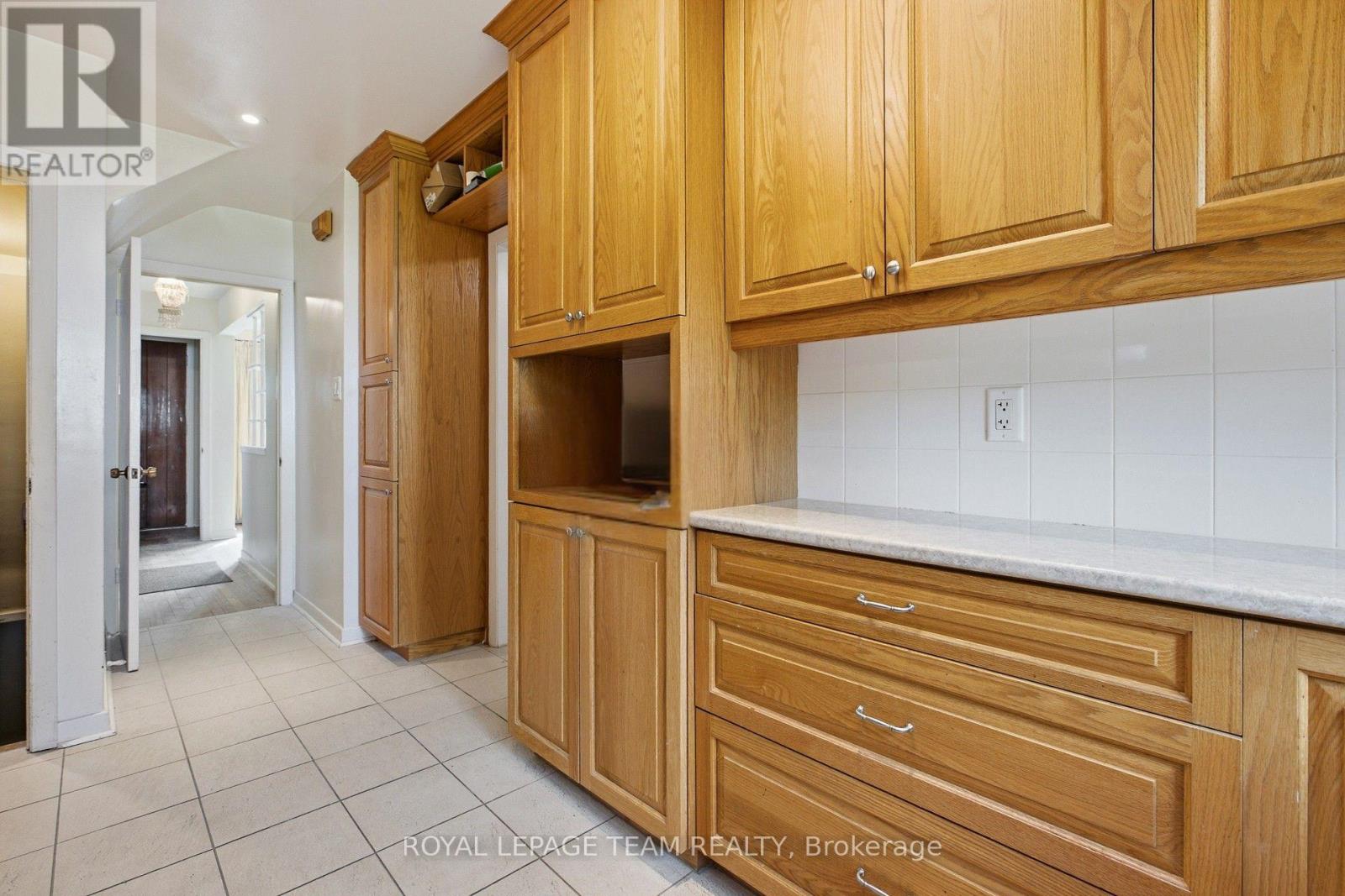 1020 Riddell Avenue S, Ottawa, Ontario  K2C 2J5 - Photo 11 - X13525946