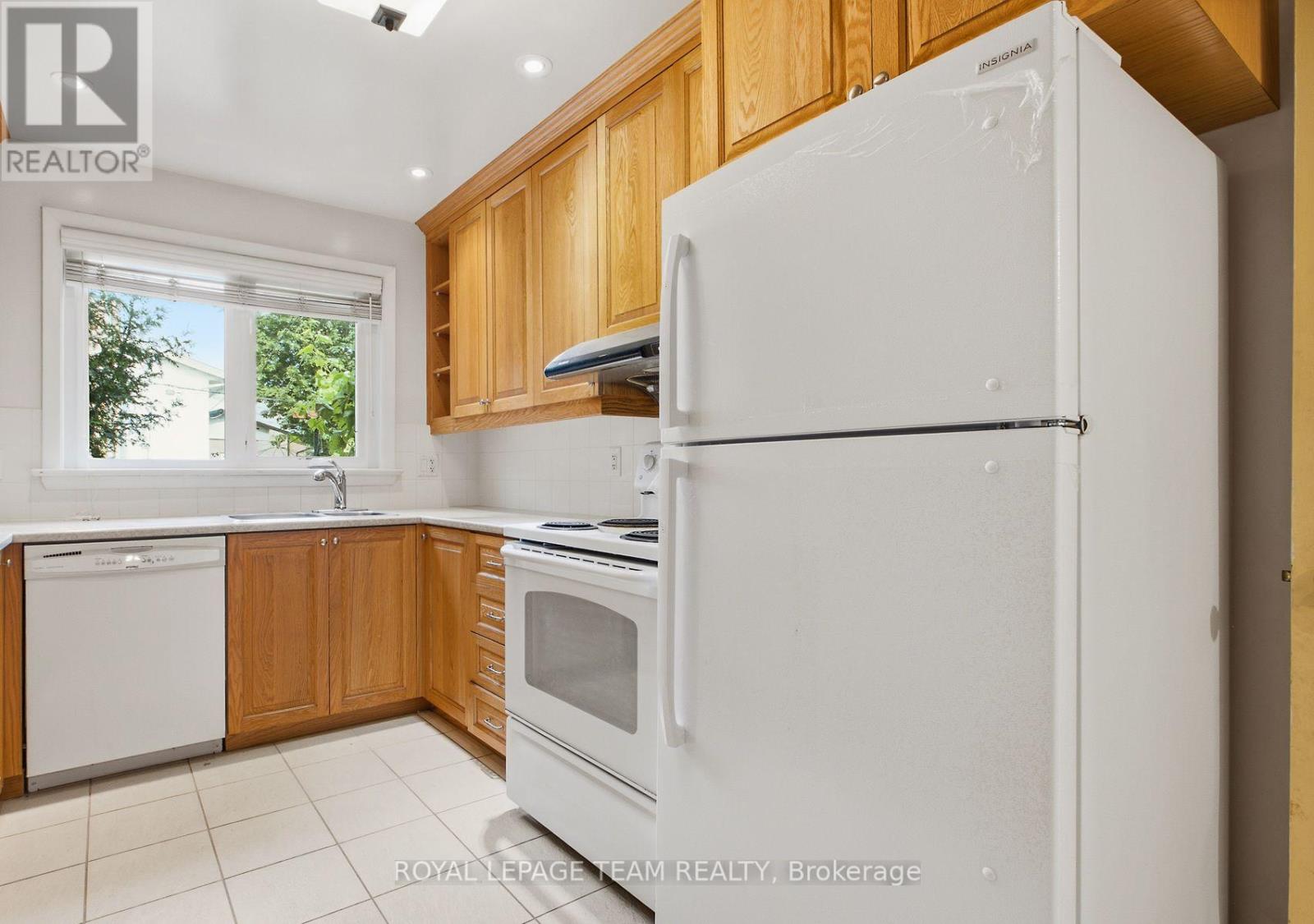 1020 Riddell Avenue S, Ottawa, Ontario  K2C 2J5 - Photo 9 - X13525946
