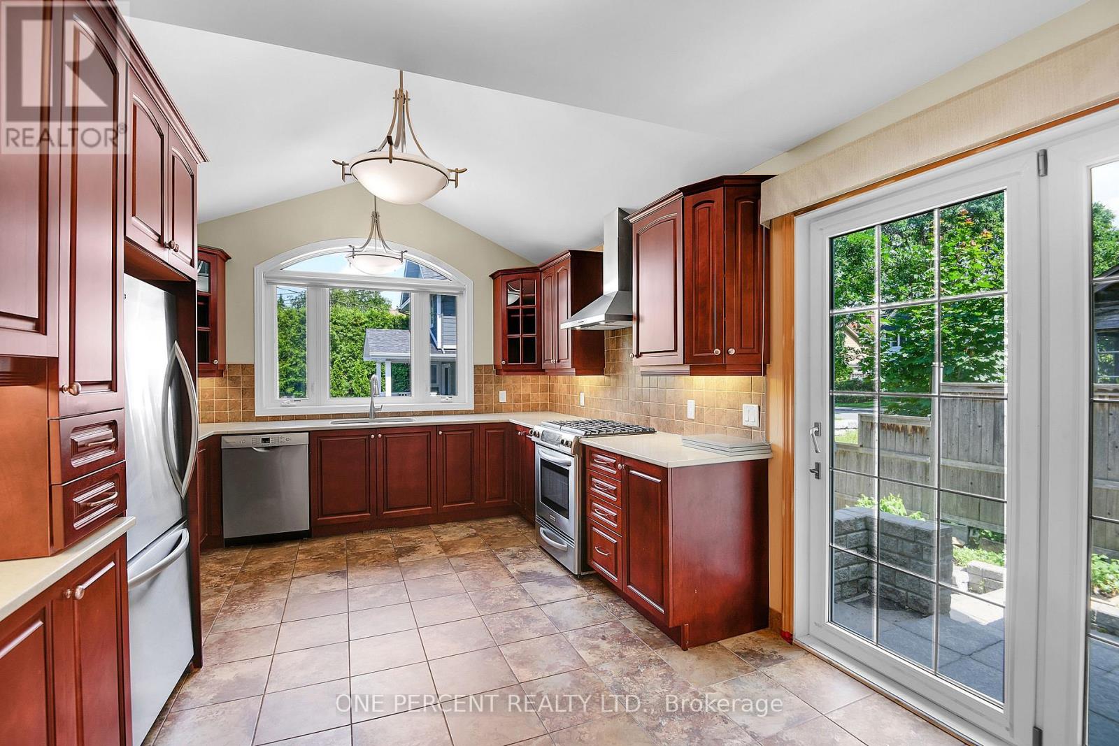 705 Parkdale Avenue, Ottawa, Ontario  K1Y 1J4 - Photo 12 - X13525992