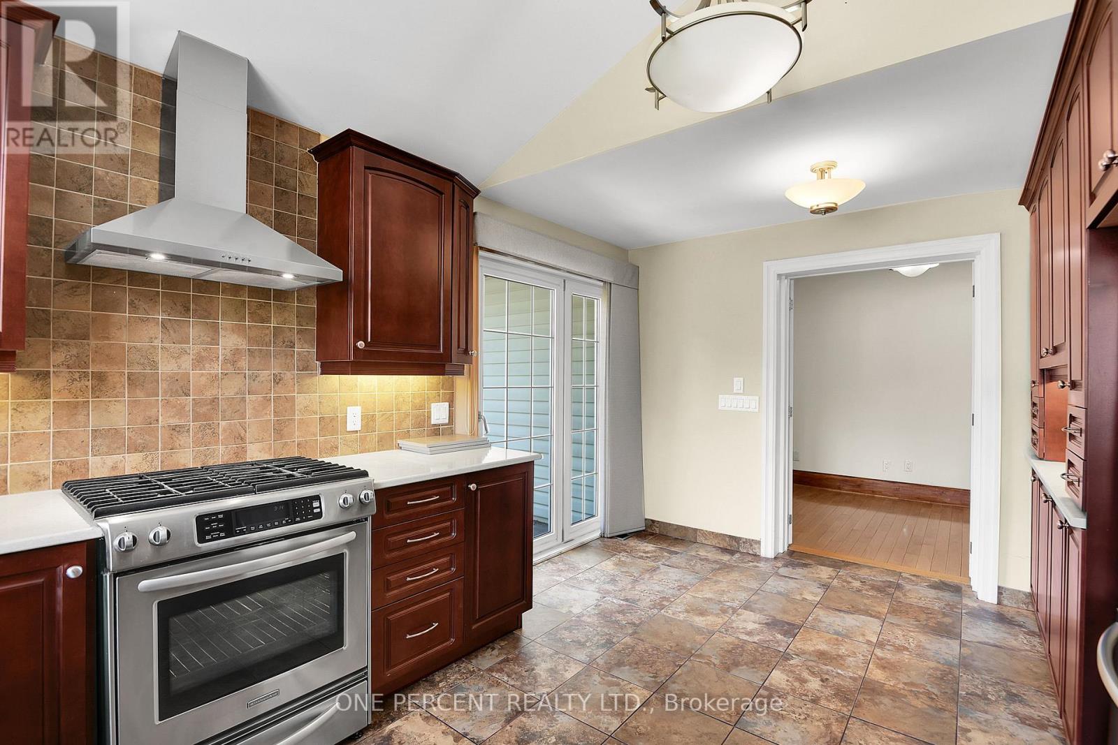 705 Parkdale Avenue, Ottawa, Ontario  K1Y 1J4 - Photo 13 - X13525992